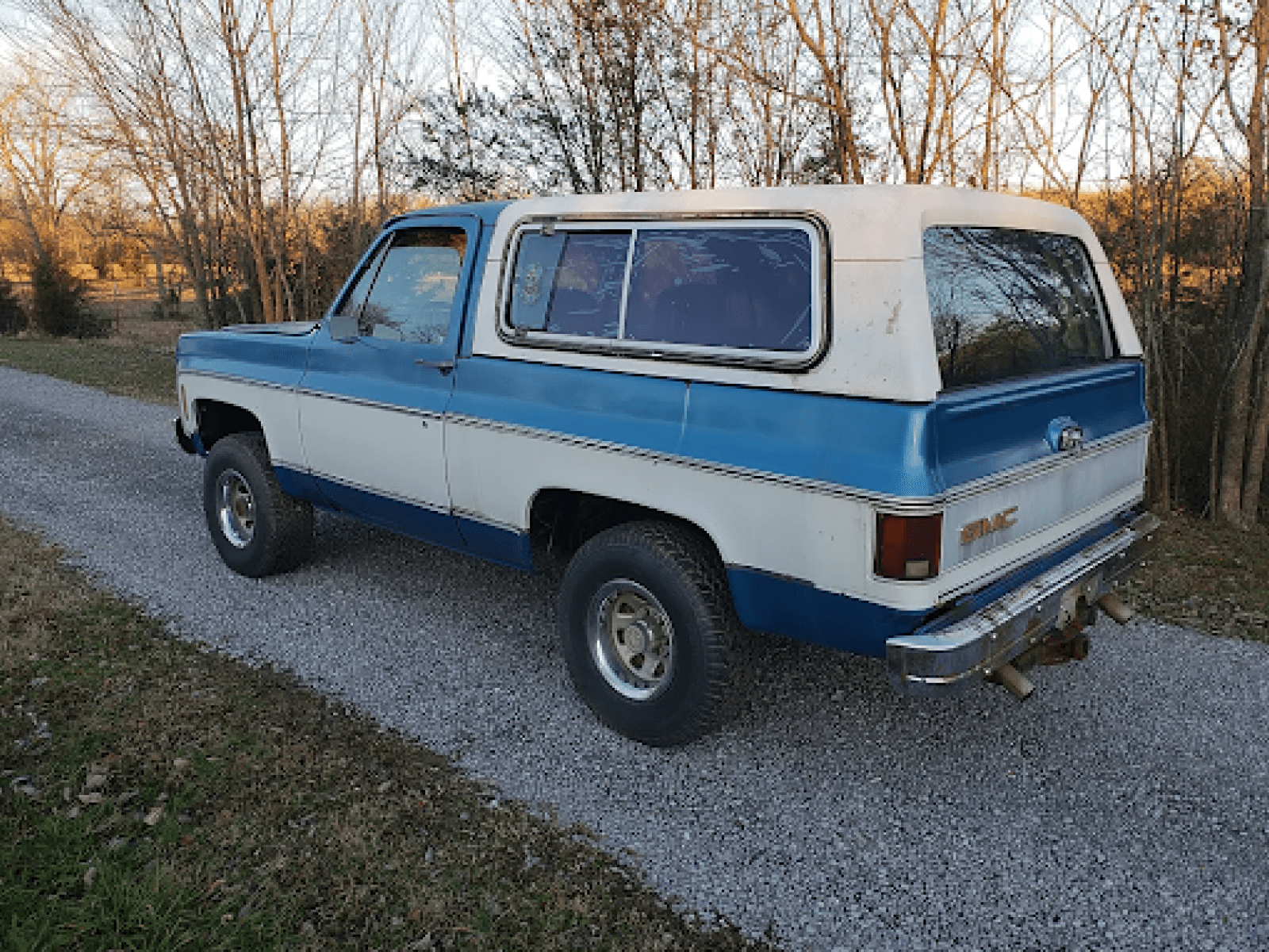 1600x1200 GMC Jimmy