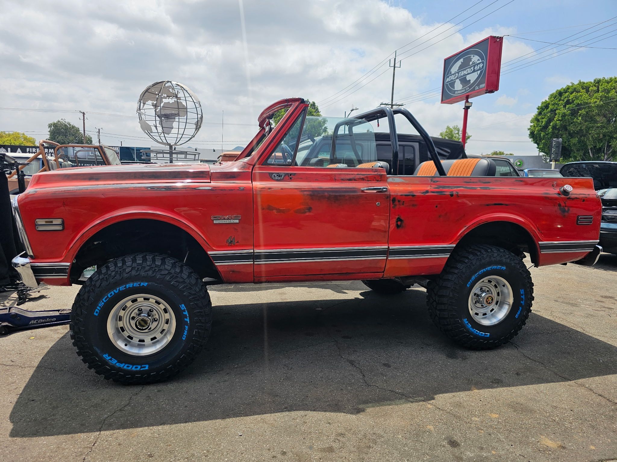 2048x1536 GMC Jimmy
