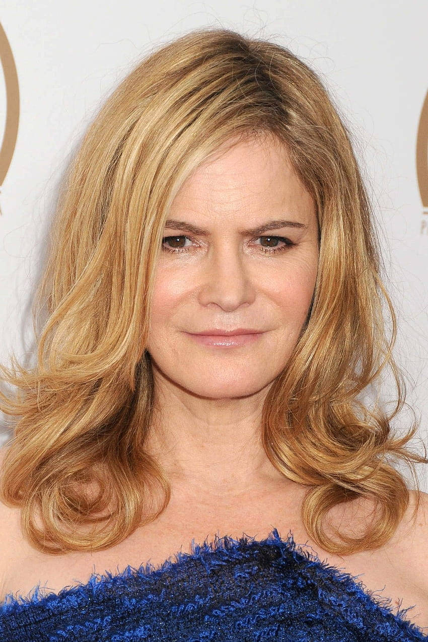 850x1275 Download Celebrity Jennifer Jason Leigh Wallpaper