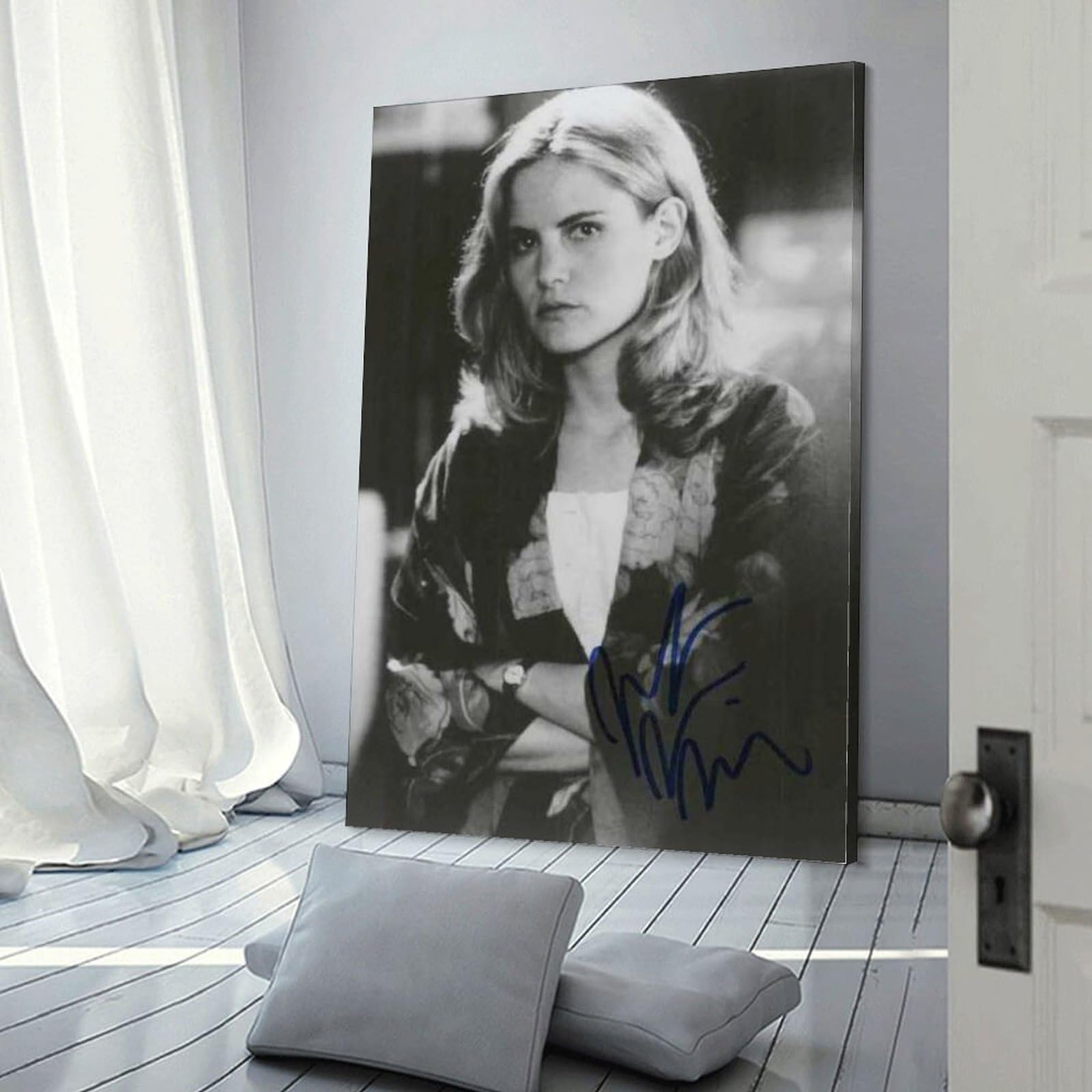 1600x1600 Jennifer Jason Leigh Poster Art Wallpaper (2) Home Decor Poster Wall Art Hanging Picture Print Decorative Painting Poster 12 x 18 Inch (30 x 45 cm) : Amazon.de: Home & Kitchen