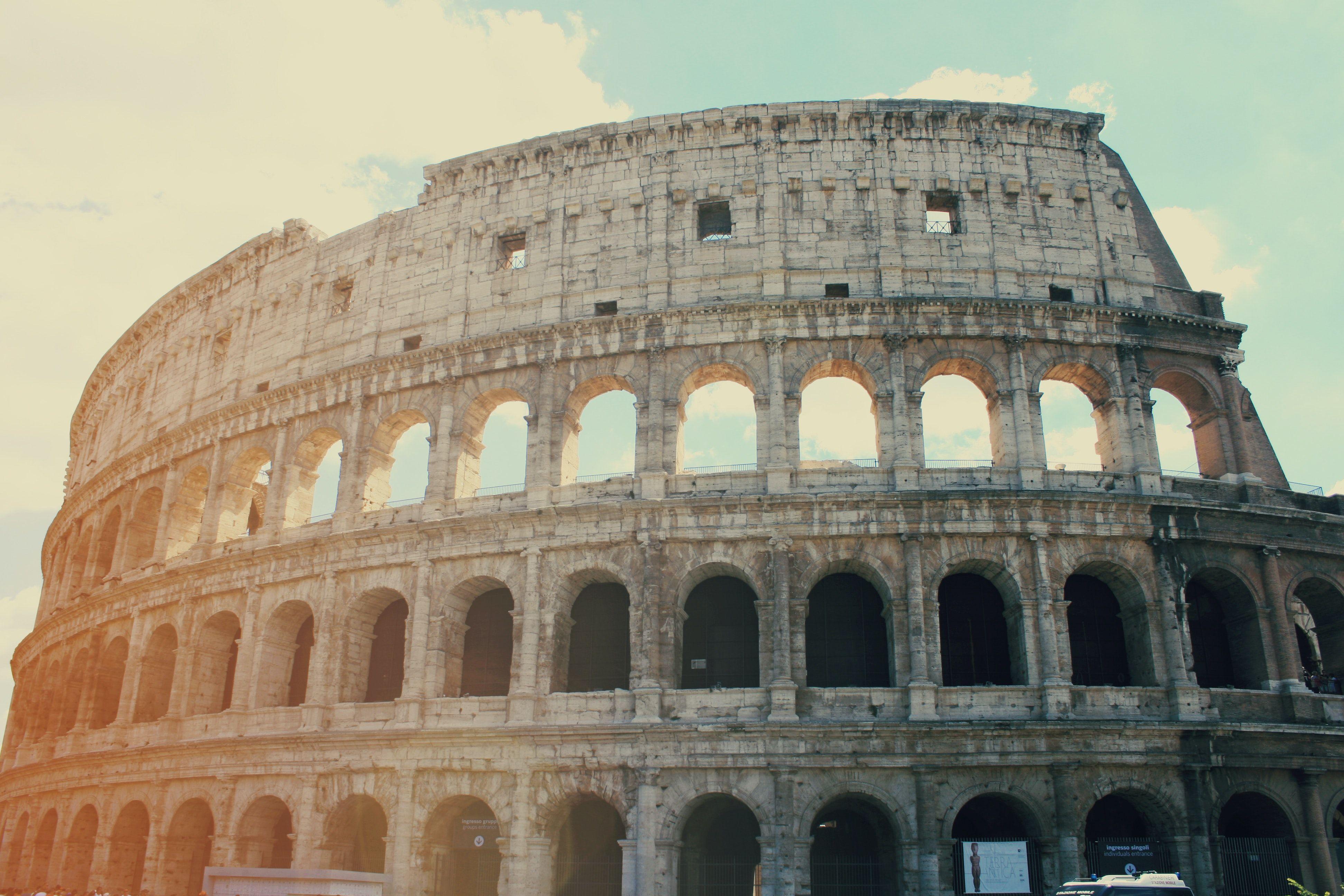 3888x2592 Colosseum, Italy · Free