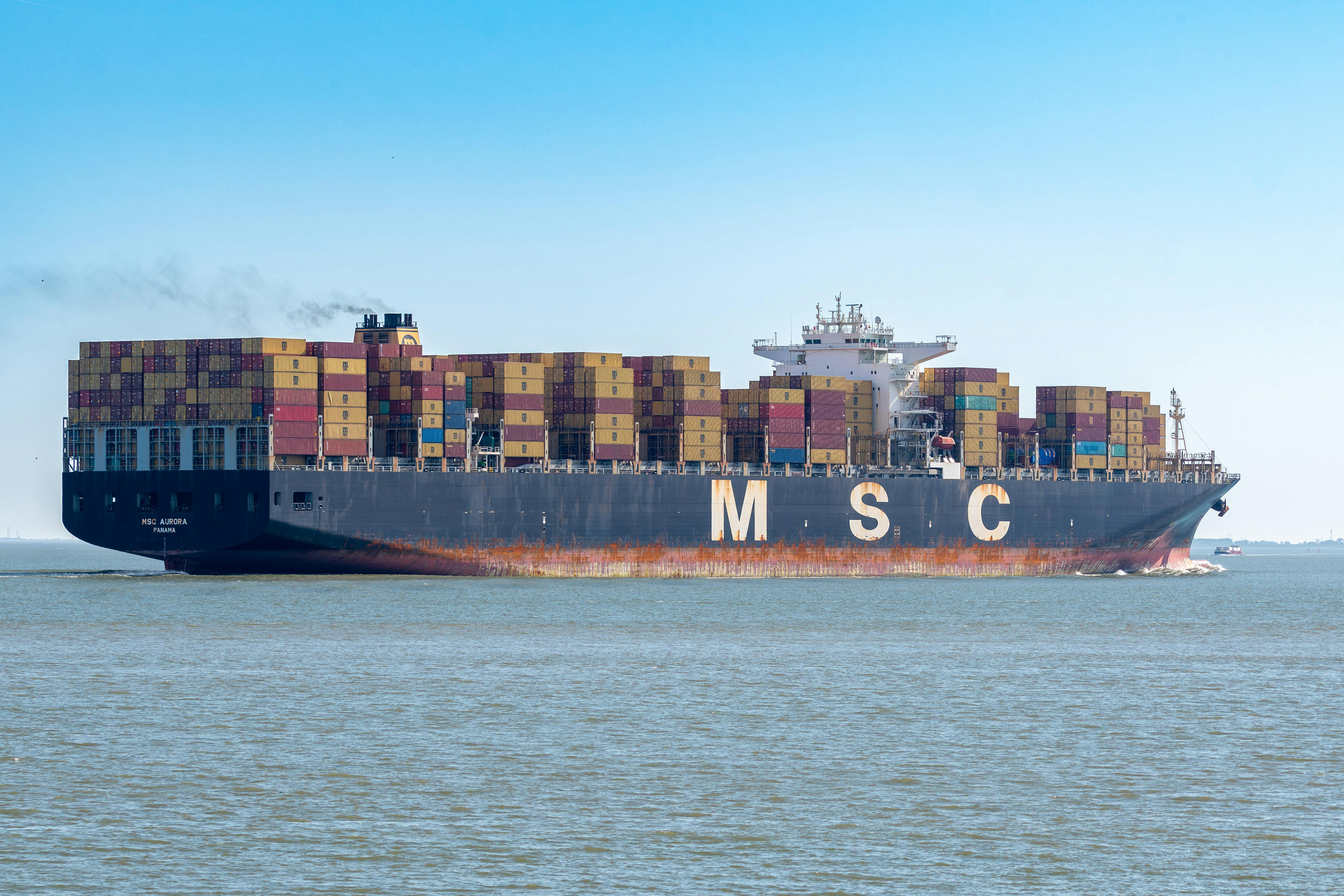 5239x3493 Loaded Cargo Ship the Ocean · Free