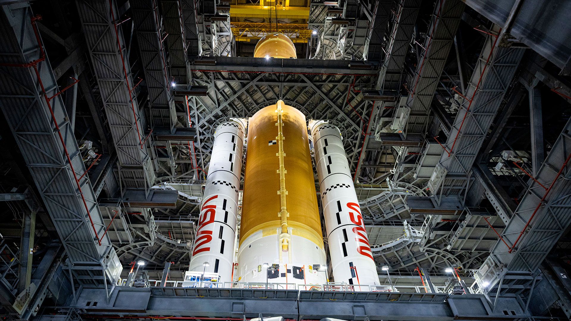 1920x1080 NASA Stacks Moon Bound Artemis 2 Rocket: Space Photo Of The Day