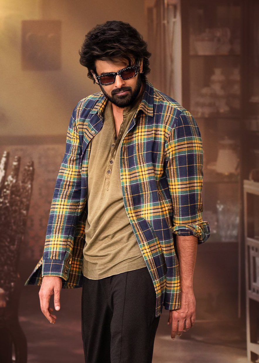 884x1237 The Raja Saab HD Stills