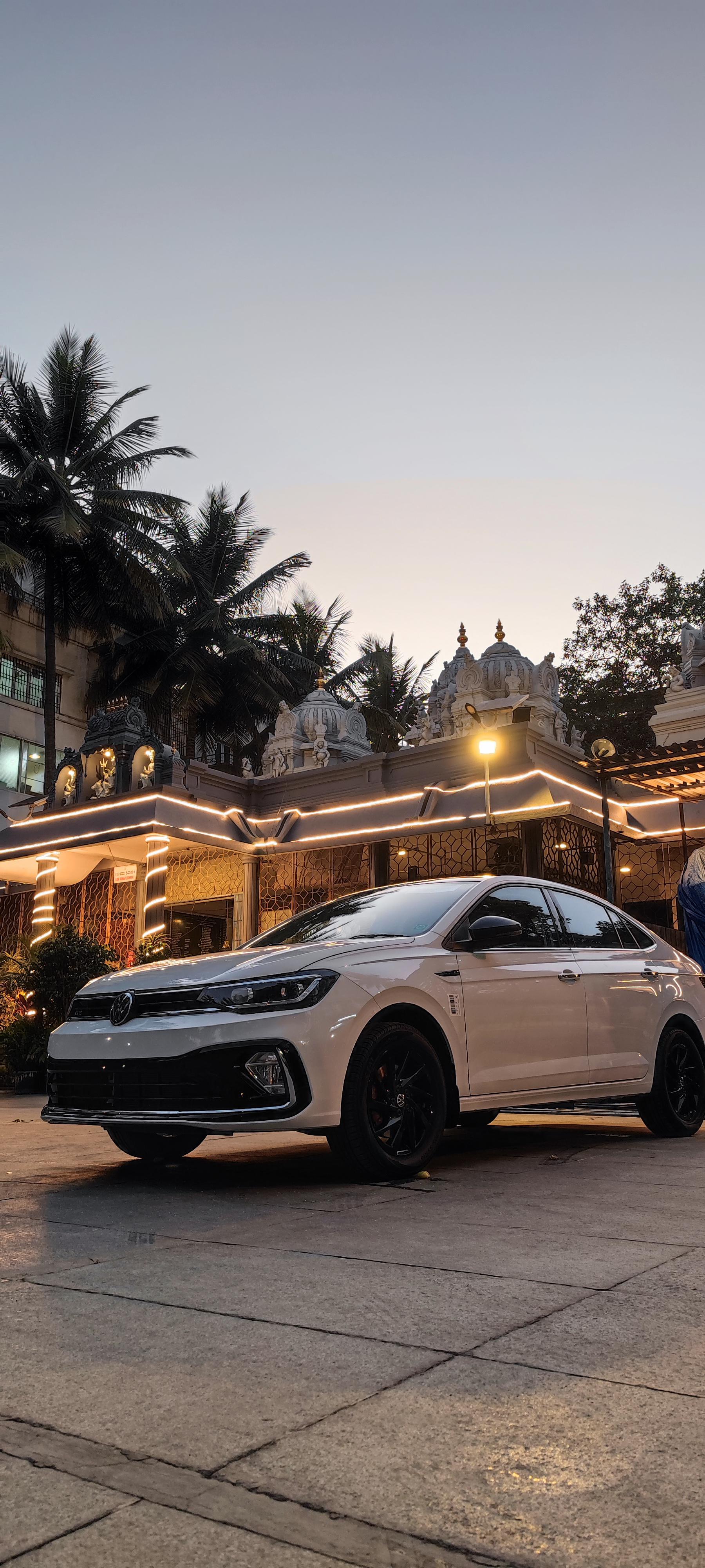 1800x4000 Volkswagen Virtus GT Wallpaper
