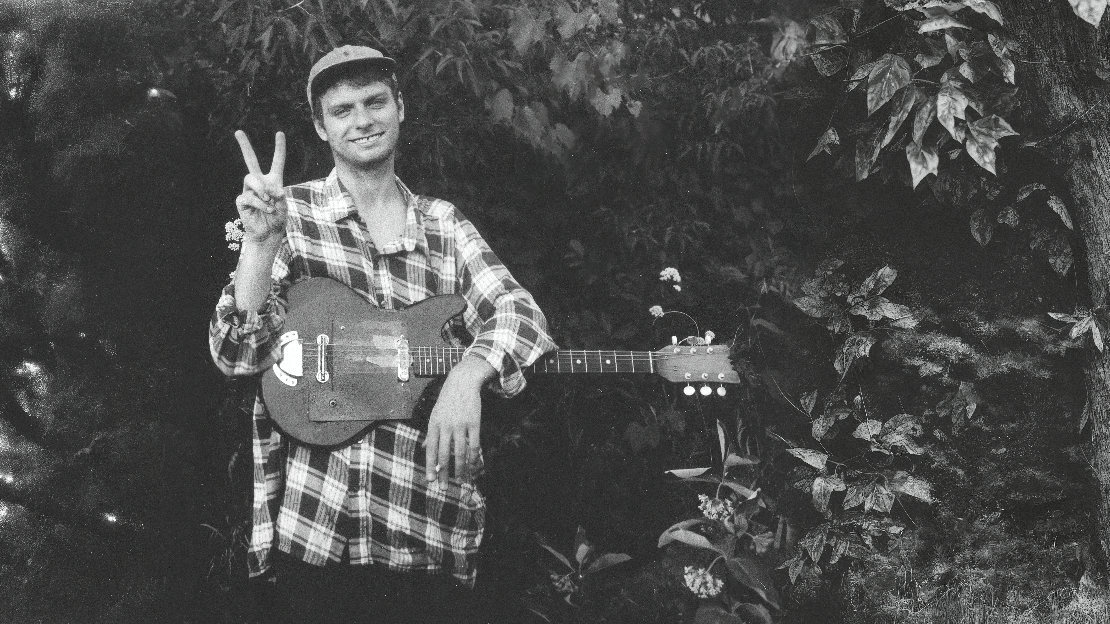 3840x2160 Mac Demarco [3840x2160]