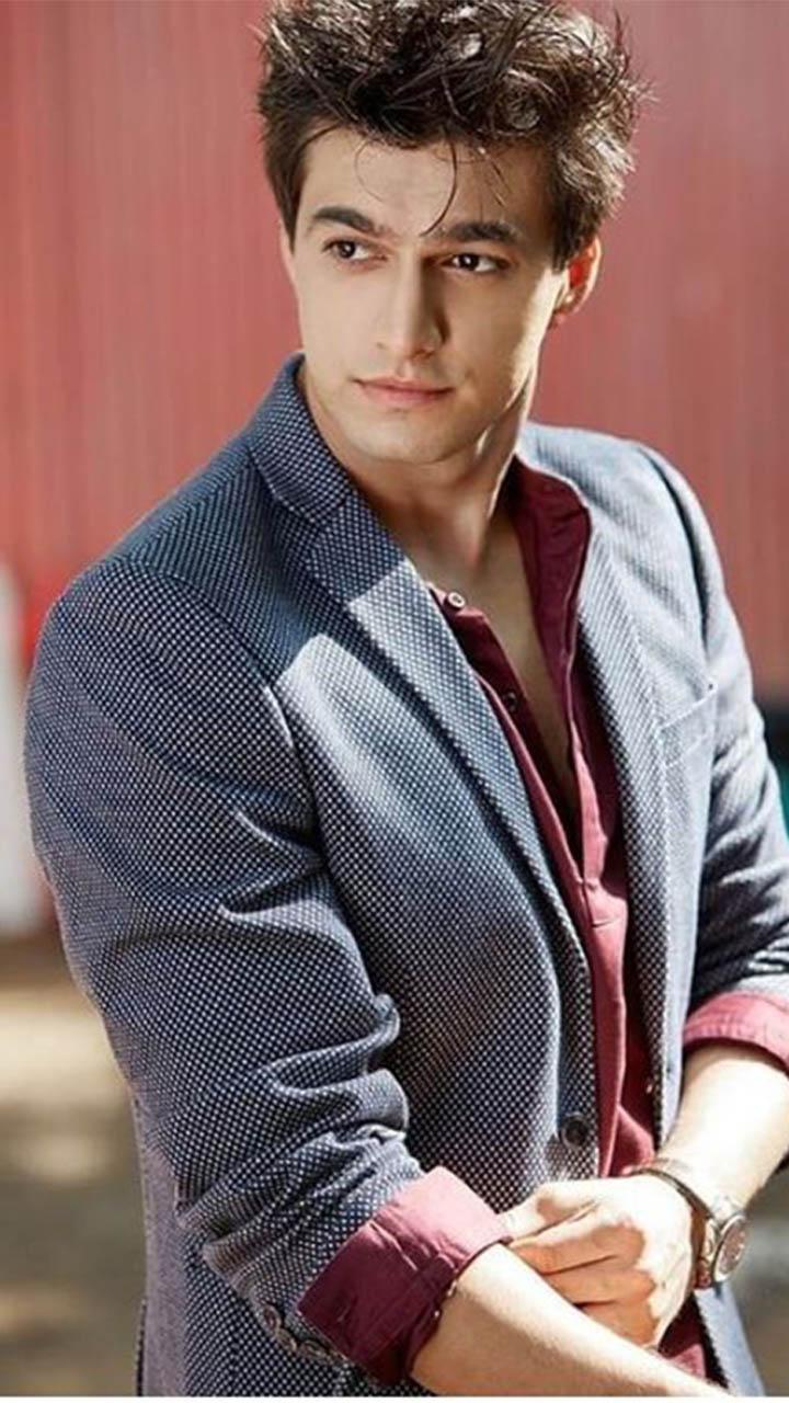 720x1280 Mohsin Khan Wallpaper