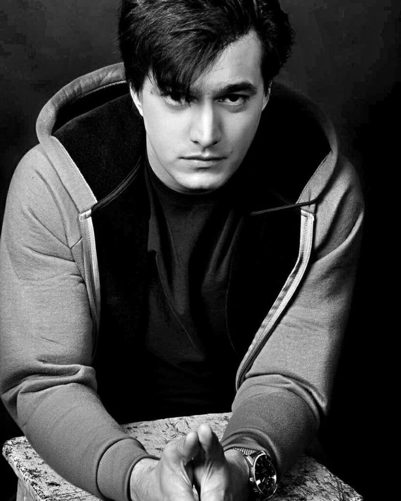 819x1024 Checkout! Small Screen Star Mohsin Khan's Picture Will Leave You Speechless