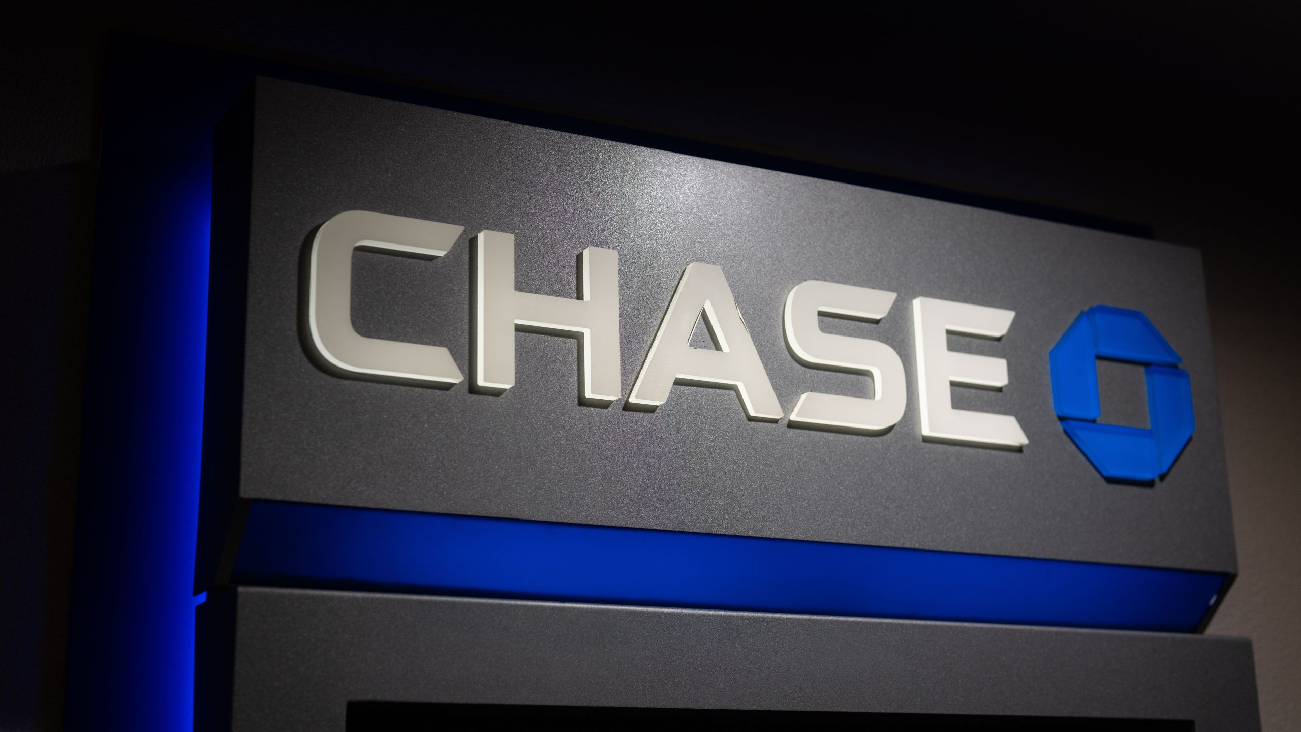 2560x1440 JPMorgan Chase profits rise 9% in the fourth quarter excluding hit from the Apple Card acquisition