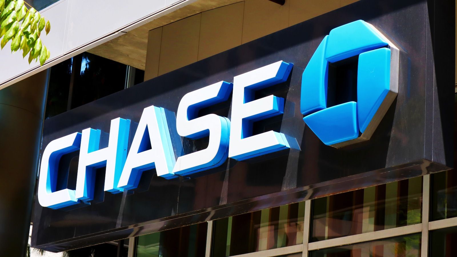 1600x900 Chase will soon block Zelle payments to sellers on social media