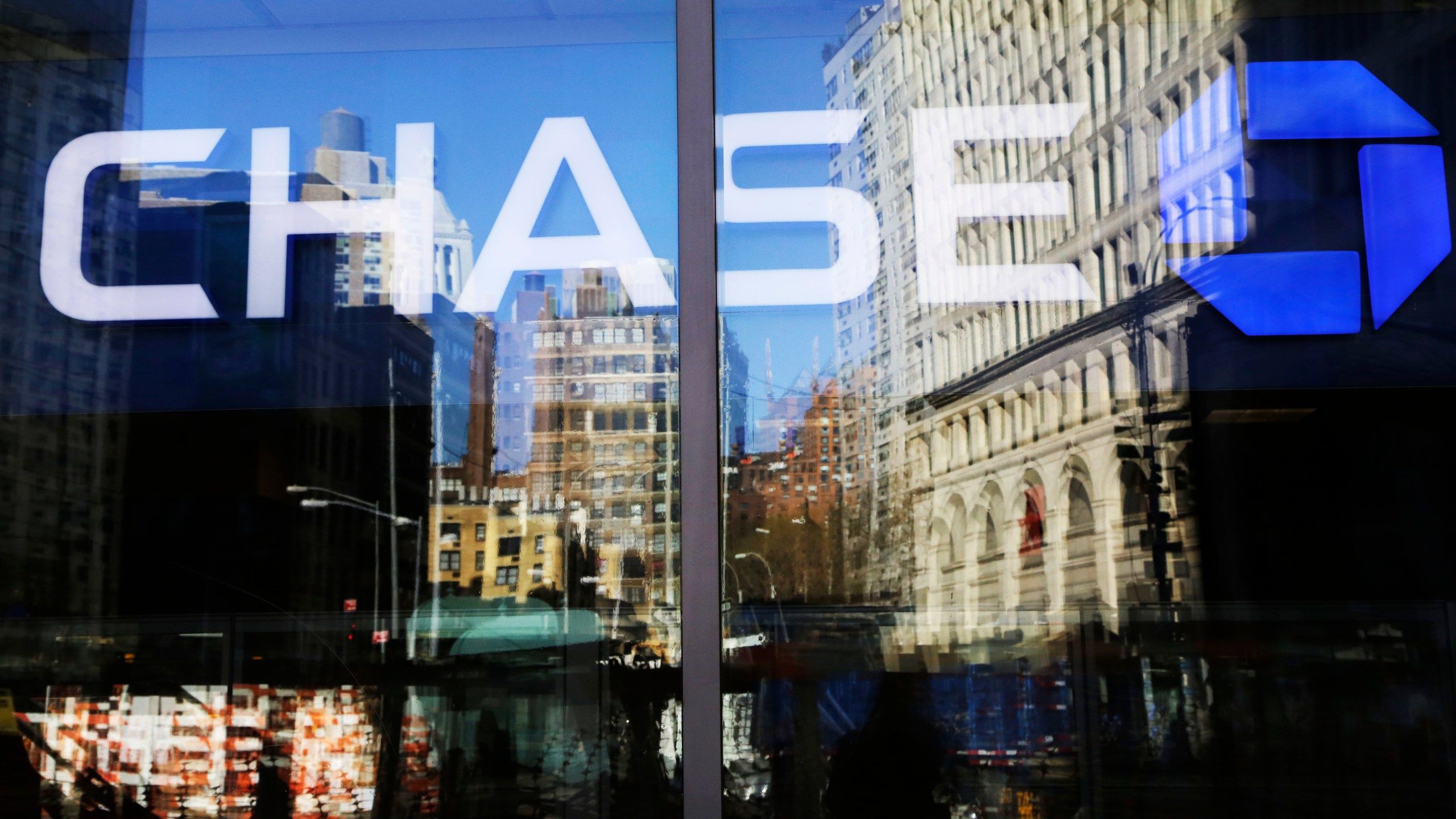 2560x1440 JPMorgan second quarter profit jumps 67% with a boost from First Republic takeover