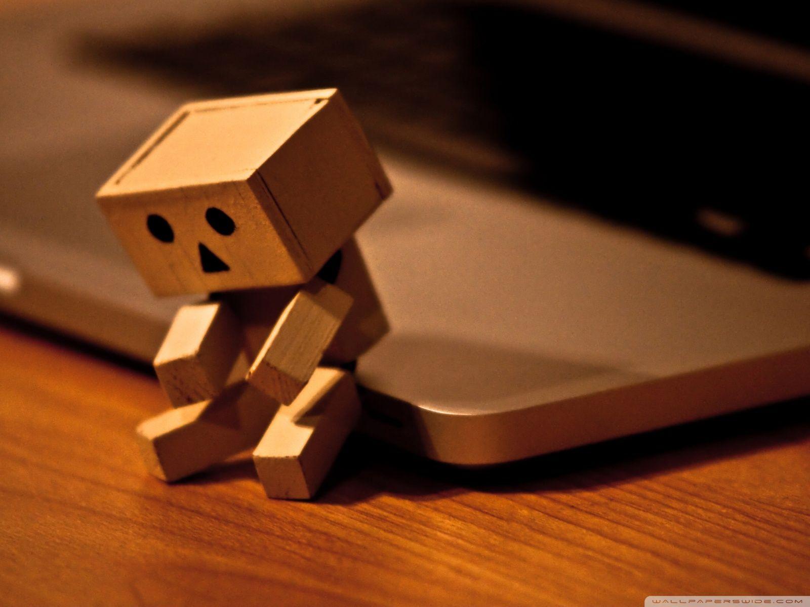 1600x1200 Sad Danbo Wallpaper