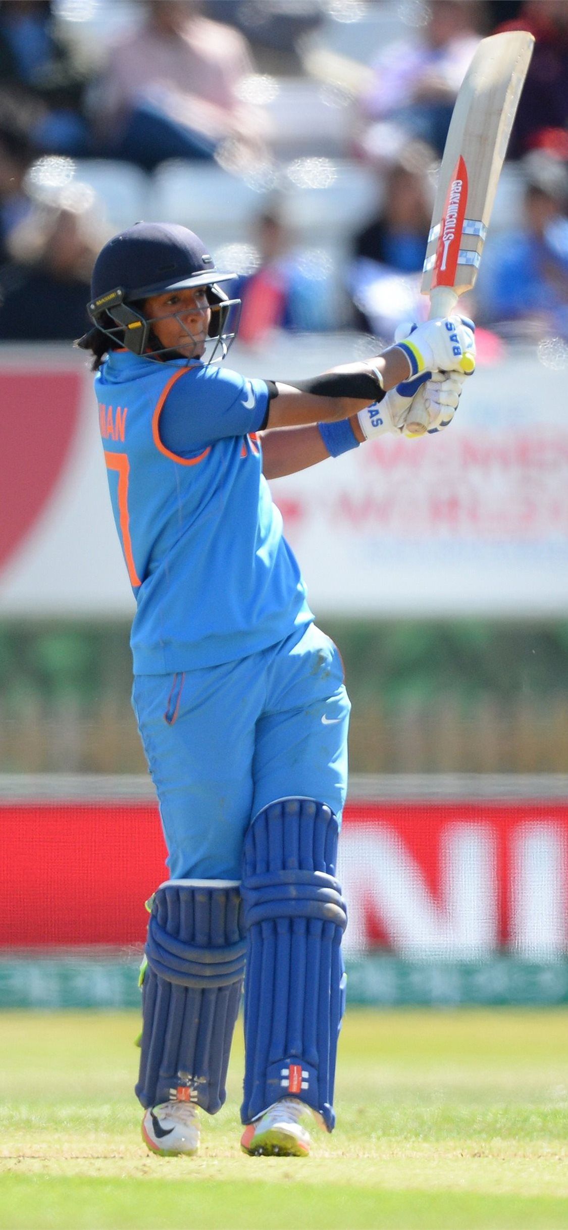 1125x2436 Harmanpreet Kaur Cave iPhone X Wallpaper Free Download
