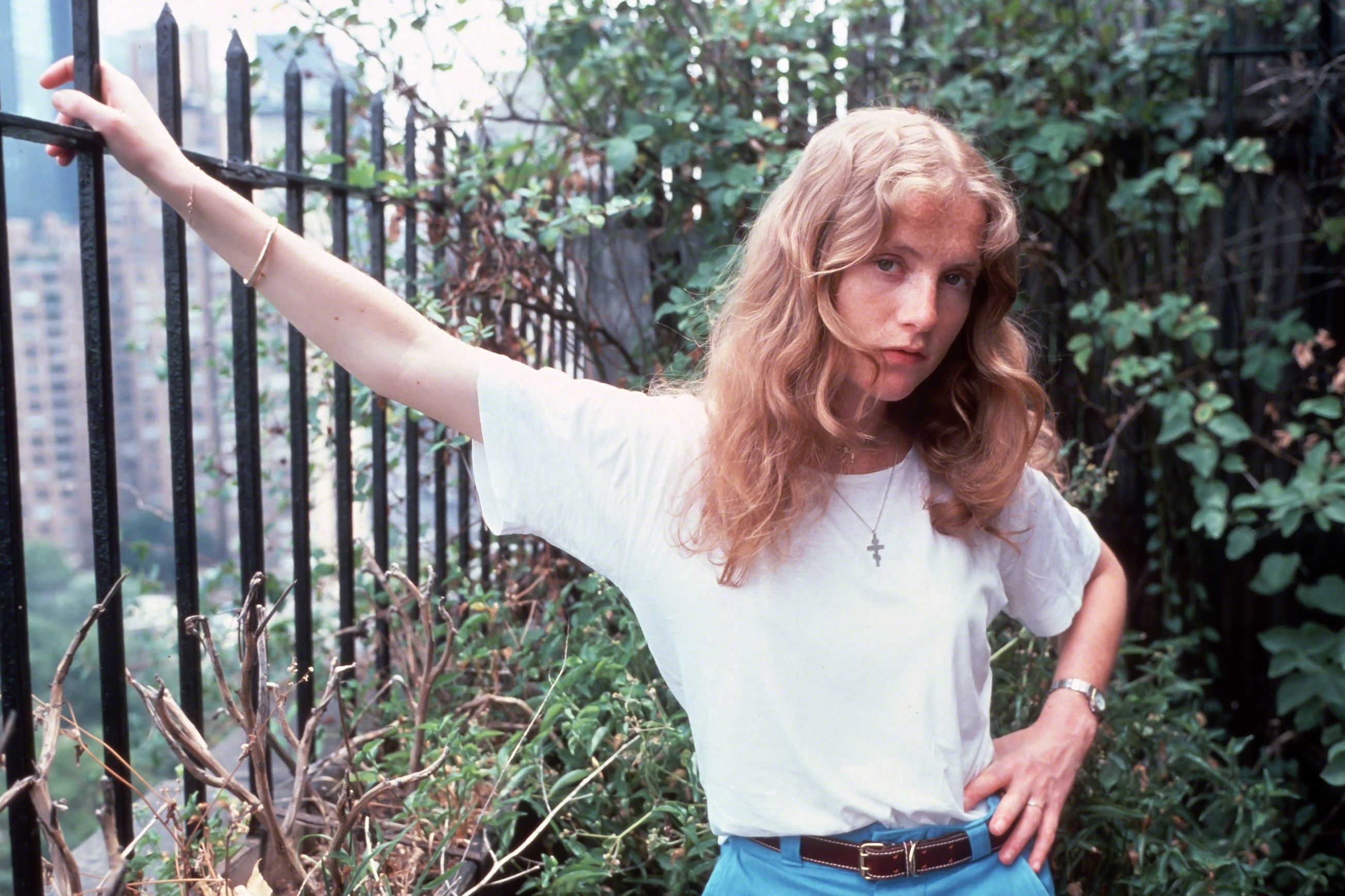 2609x1739 Exquisite Old Picture of Isabelle Huppert, One of France's Greatest Stars