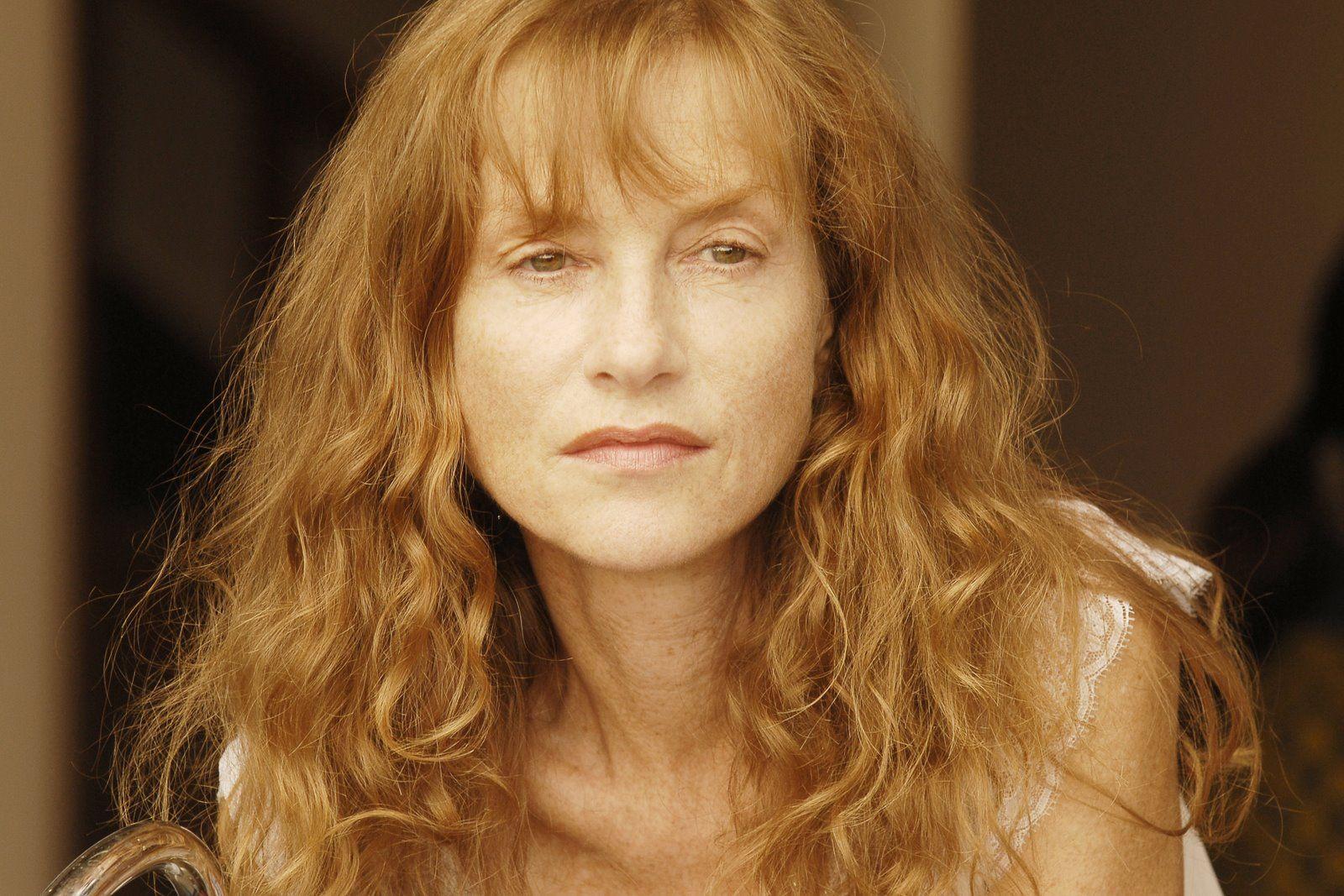 1600x1067 Isabelle Huppert Wallpaper