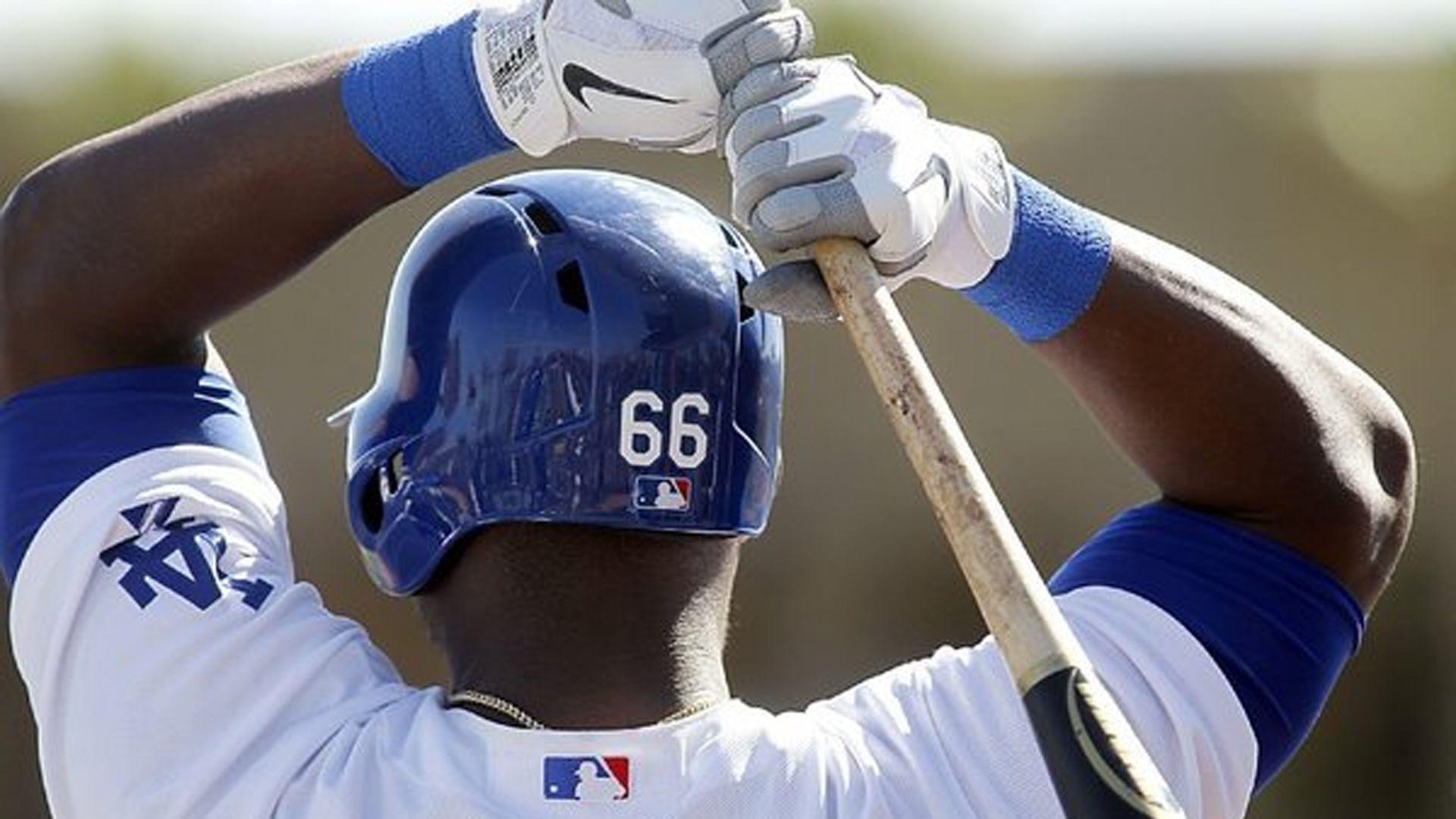 1920x1080 Yasiel Puig Wallpaper