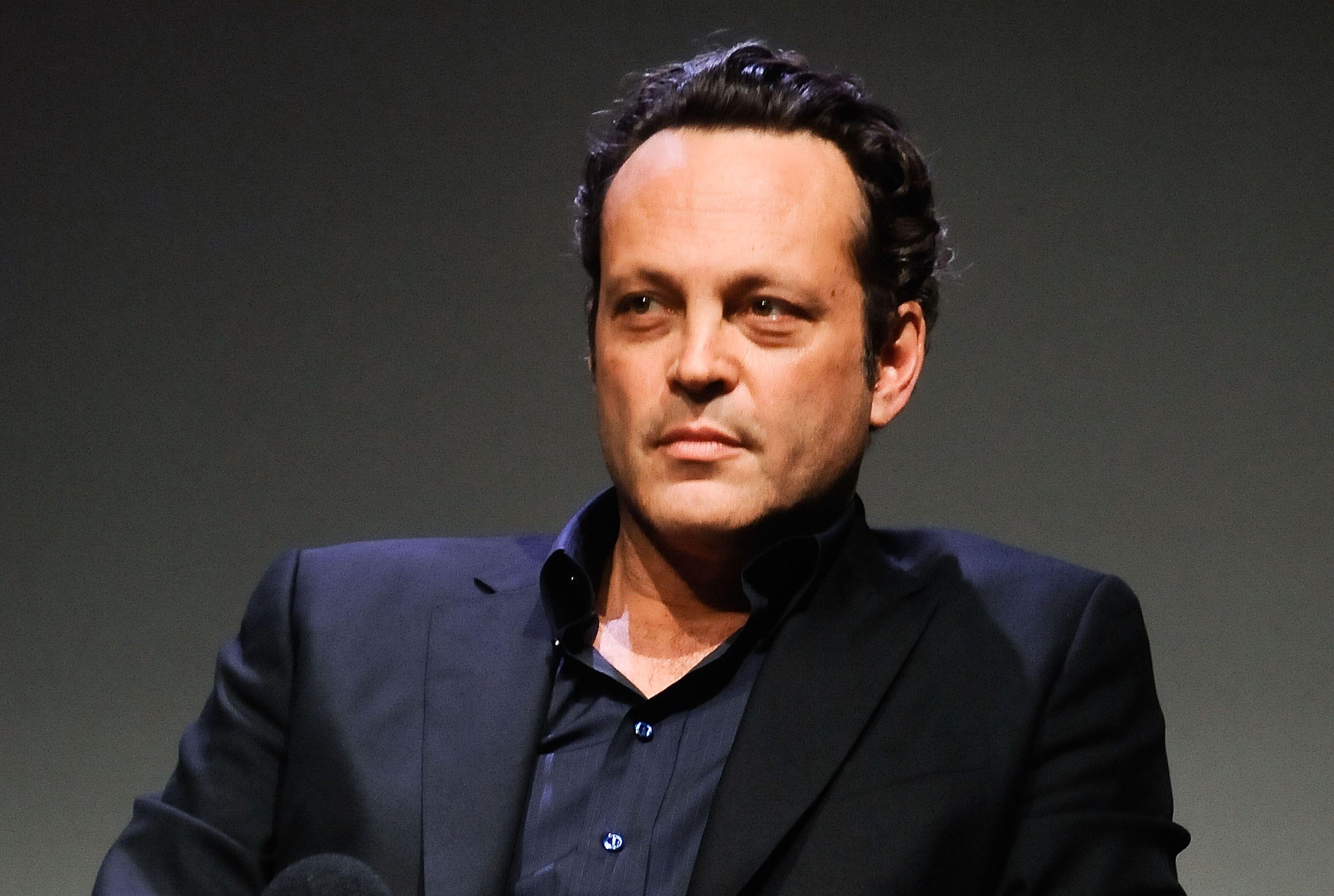 3000x2015 Vince Vaughn Wallpaper