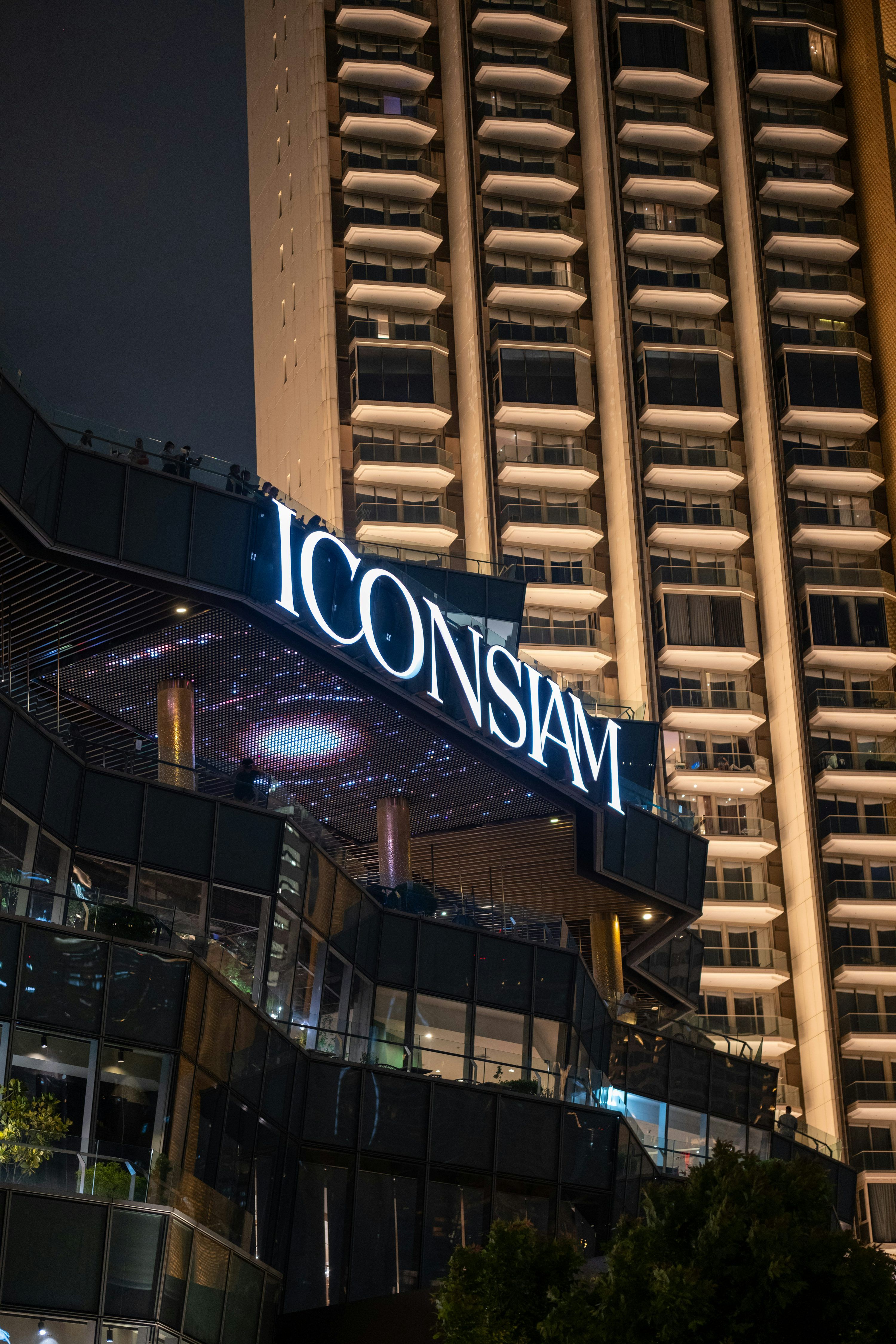 Iconsiam Wallpapers - Top Free Iconsiam Backgrounds - WallpaperAccess