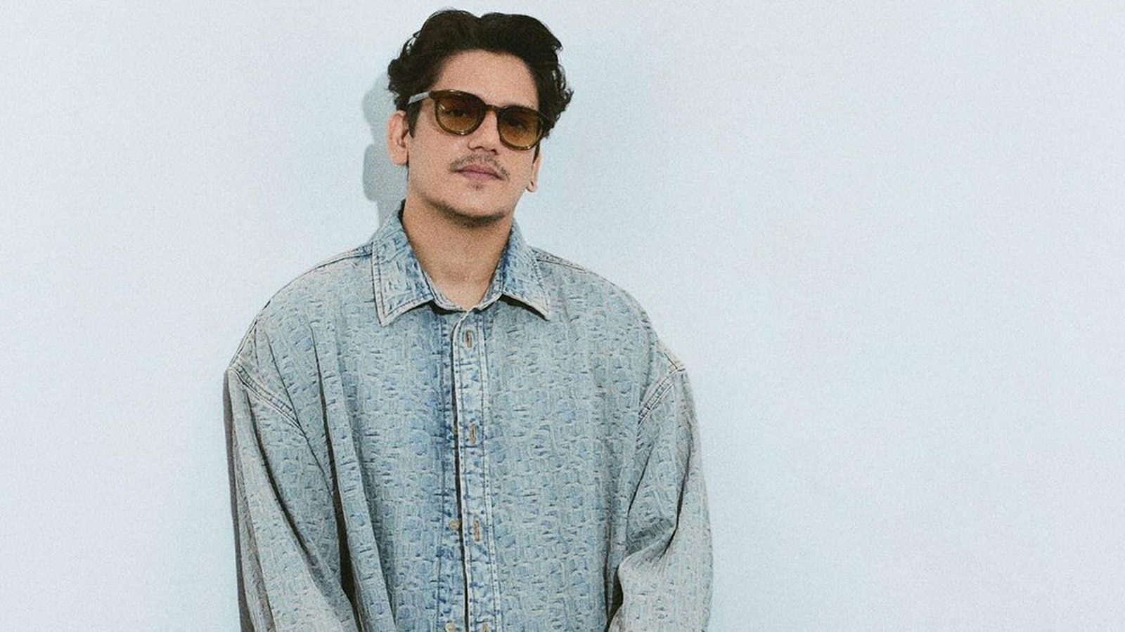 1600x900 Vijay Varma shares why he covers up his Vitiligo for movies: 'I don't want my audience.'