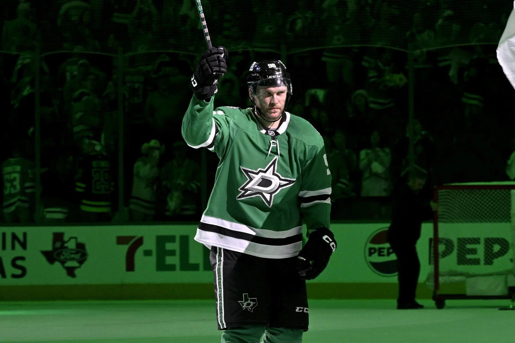 1800x1199 Mikko Rantanen Thriving In The Spotlight