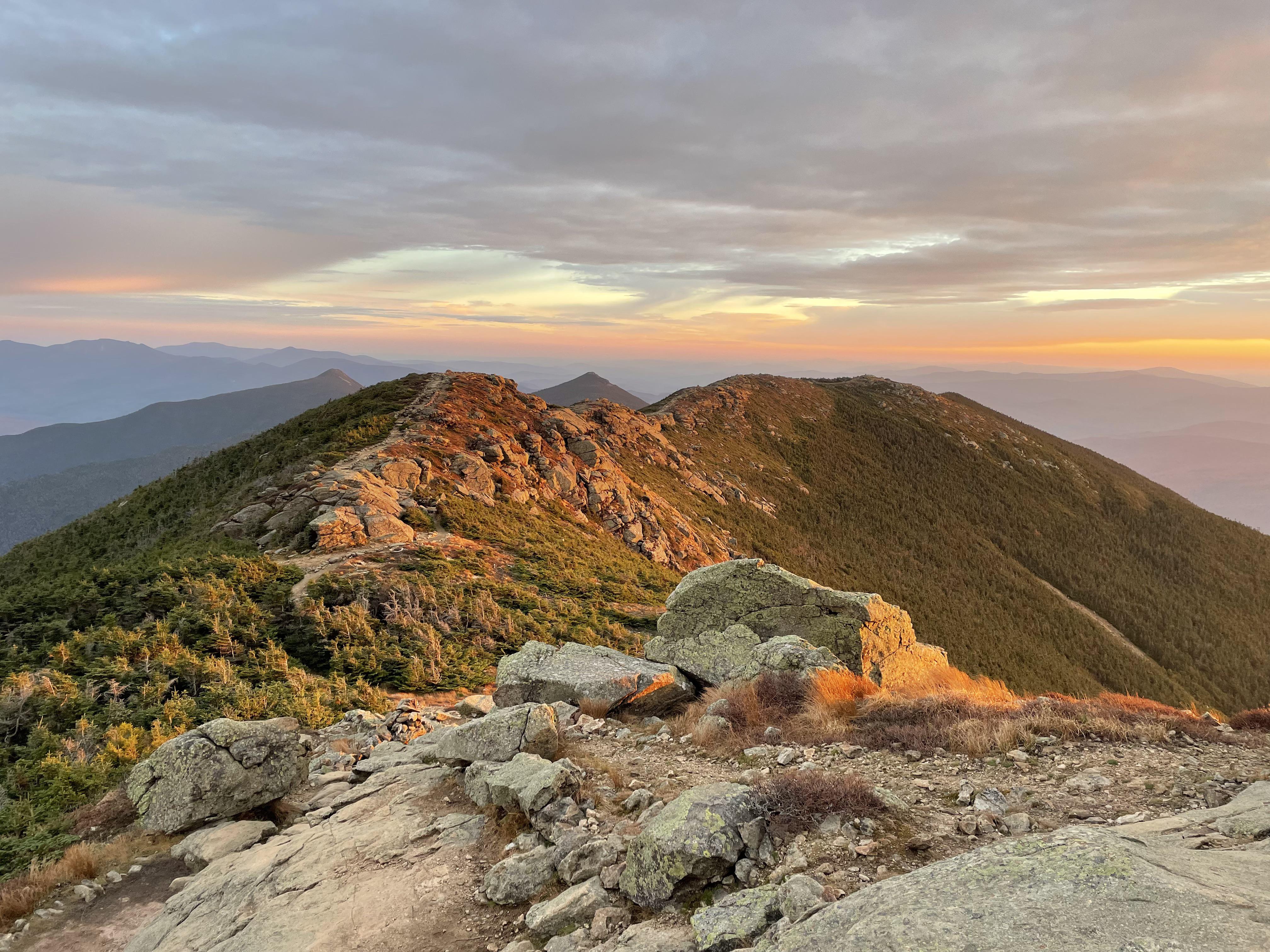 4032x3024 Franconia Ridge in the fall