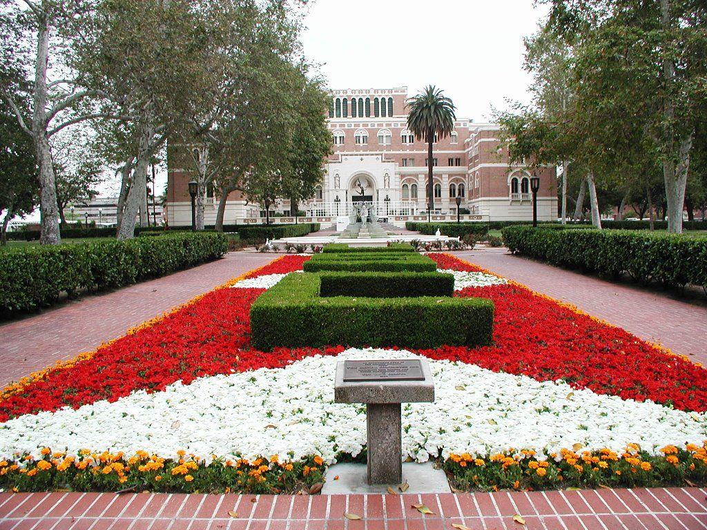 1024x768 USC Campus Wallpaper