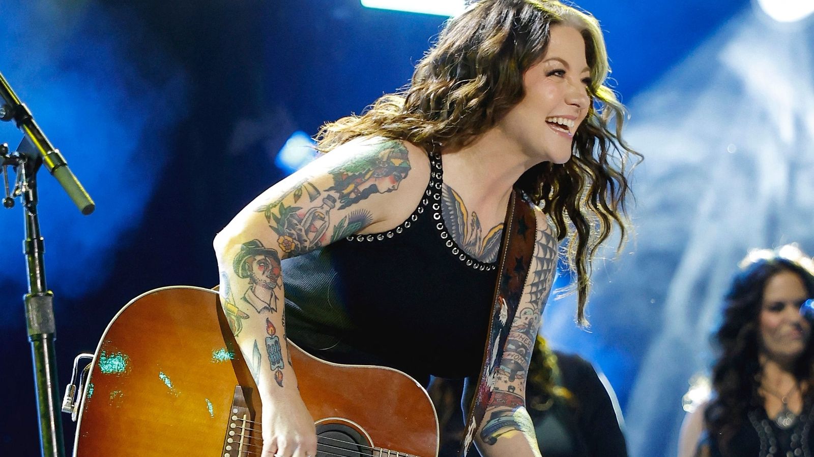 1600x900 Ashley McBryde's Redemption Bar Aims To Transform Nashville's Nightlife With Booze Free Space, Launch Date Here
