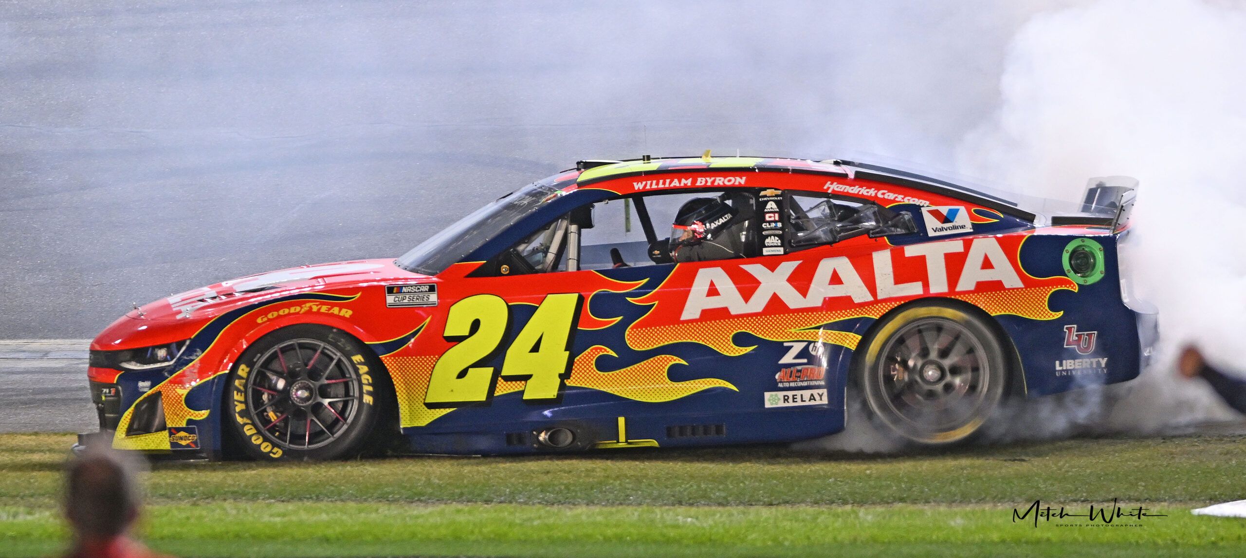 2560x1146 William Byron Goes Back To Back In The Daytona 500 Fourth Turn