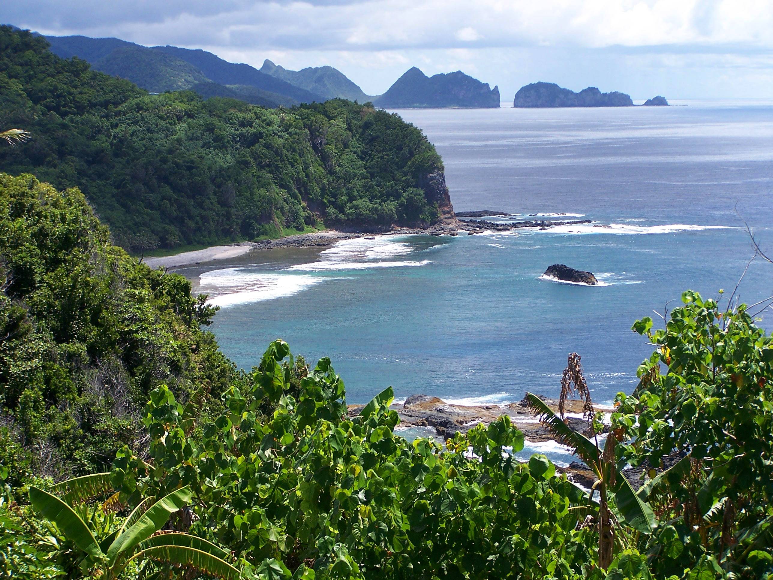 2576x1932 A Trekional Park of American Samoa. Pacific Island National Parks