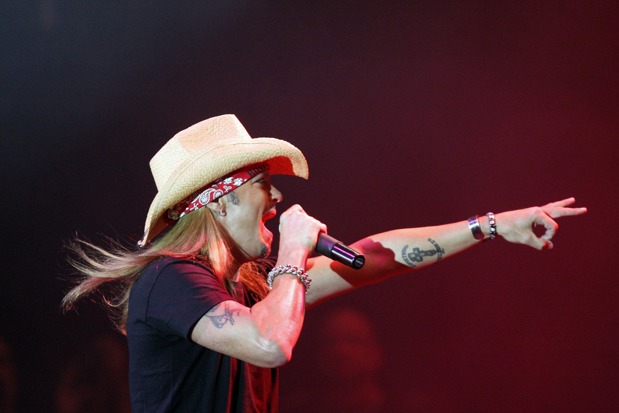 2048x1365 Bret Michaels Wallpaper