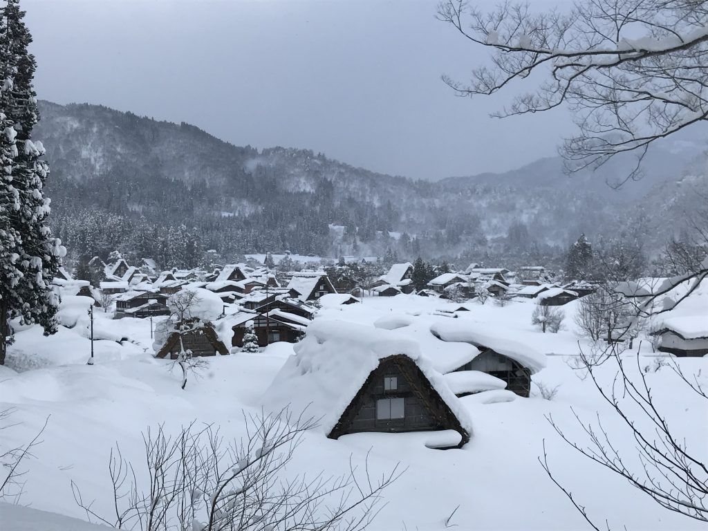 1024x768 Best Winter Towns to See Snow in Japan