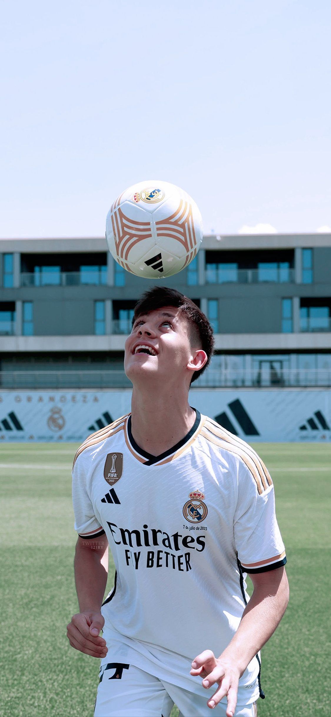 1125x2436 Arda Guler Real Madrid Wallpaper