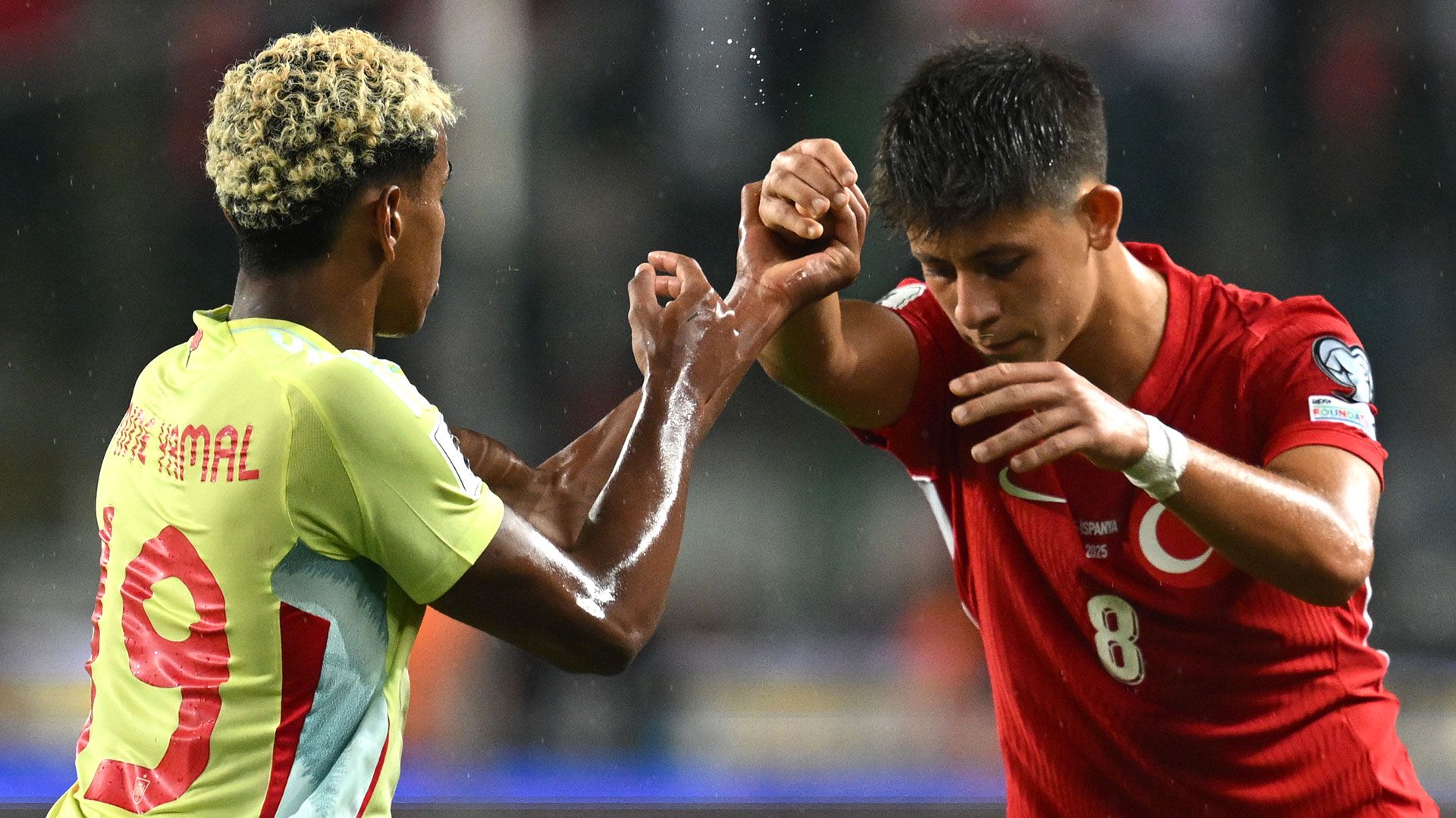 1920x1080 Fiery moment Real Madrid wonderkid Arda Guler shoves Barcelona rival Lamine Yamal during Spain's demolition of Turkey