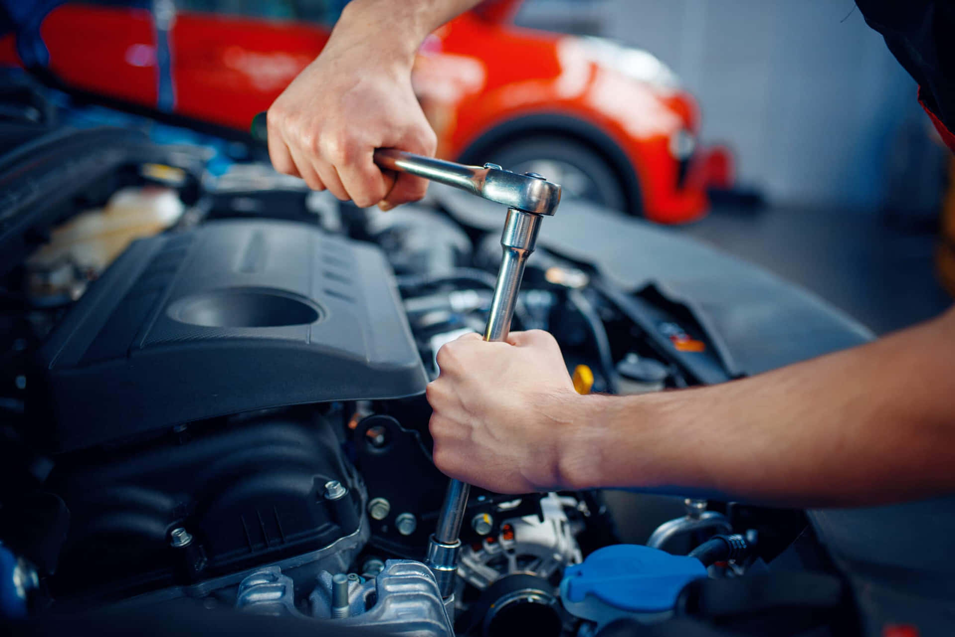 1920x1282 Download Professional Car Repair Service Wallpaper