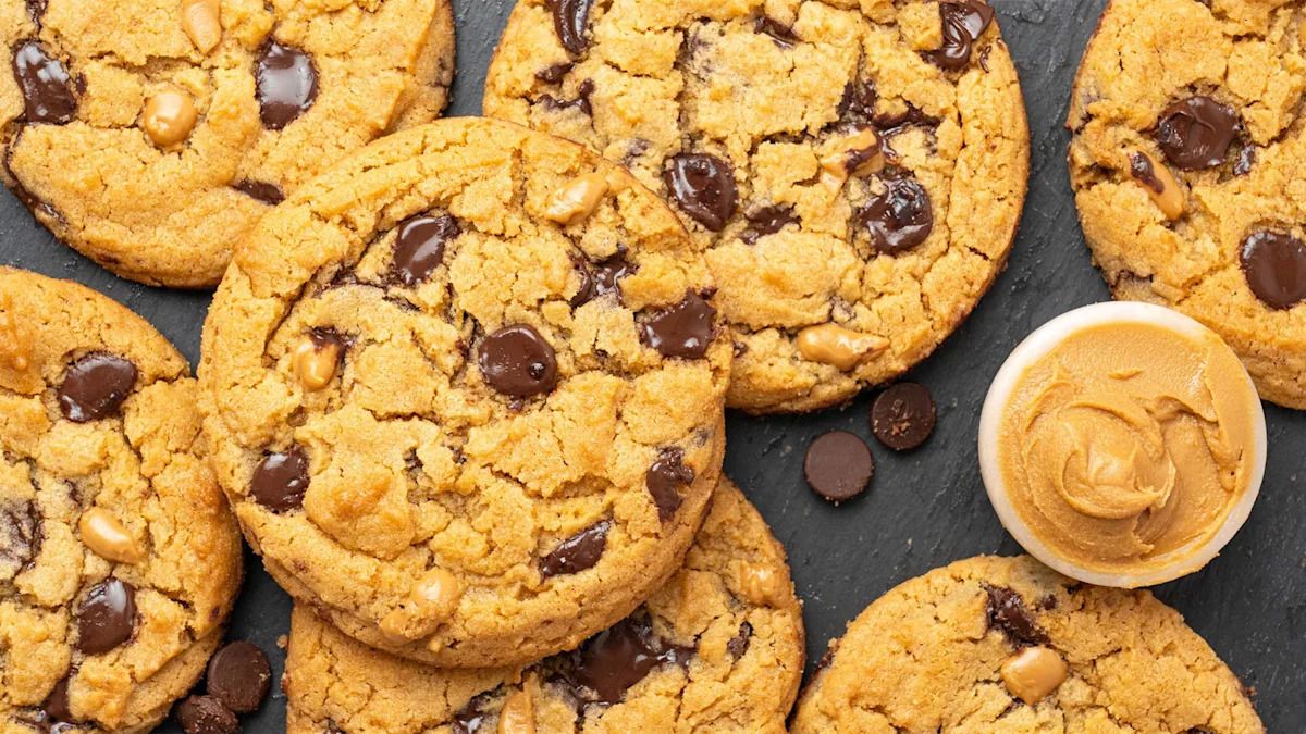 1200x675 These Chewy Peanut Butter Chocolate Chip Cookies Make Store Bought Look Boring