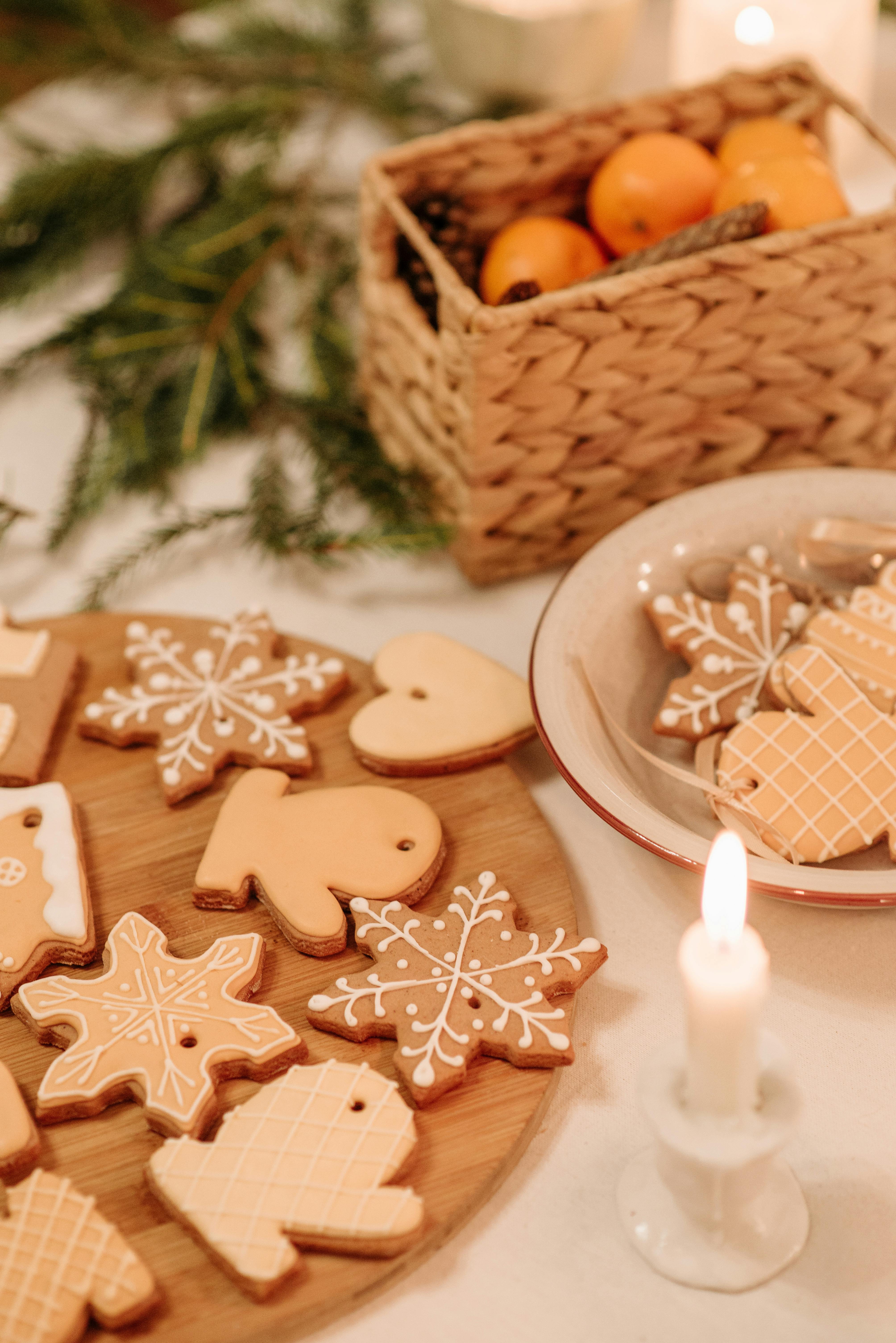 4016x6016 Christmas Cookies On A Wooden Board And Ceramic Bowl · Free