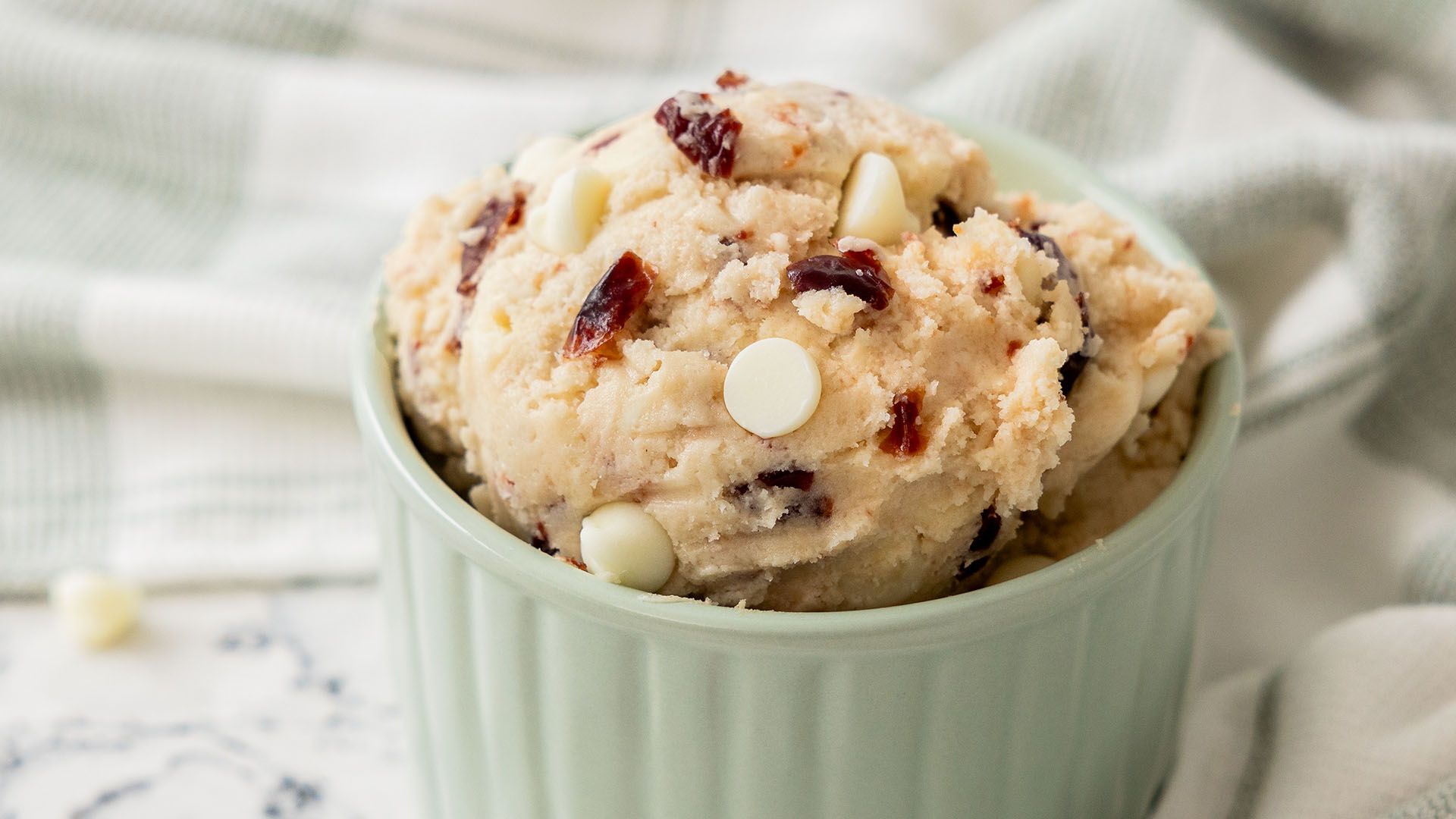 1920x1080 Chocolate Chip Cookie Dough