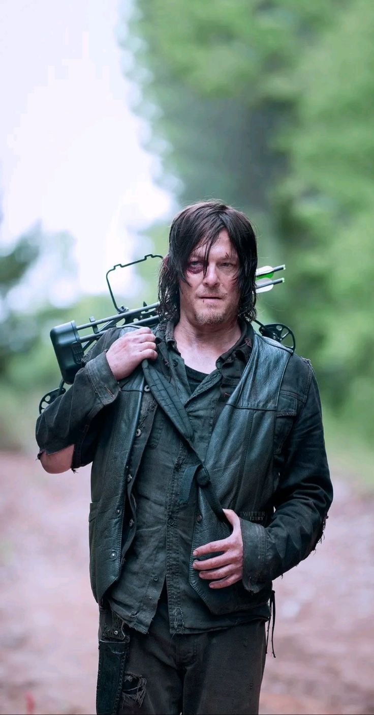736x1405 The Walking Dead