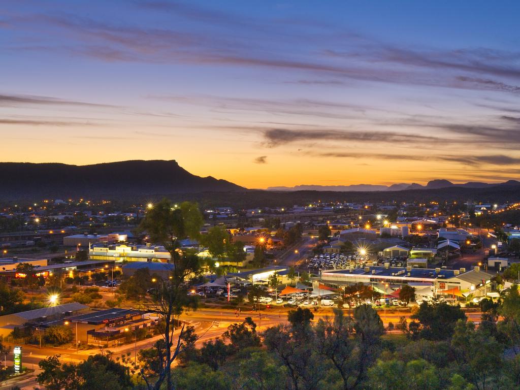 1024x768 Alice Springs: History, foundation and landmarks of Northern Territory town