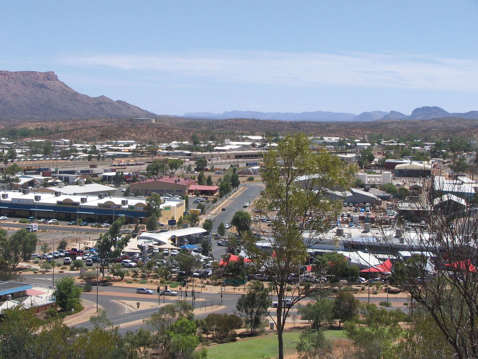 1600x1200 Alice Springs. Outback, Desert, Oasis