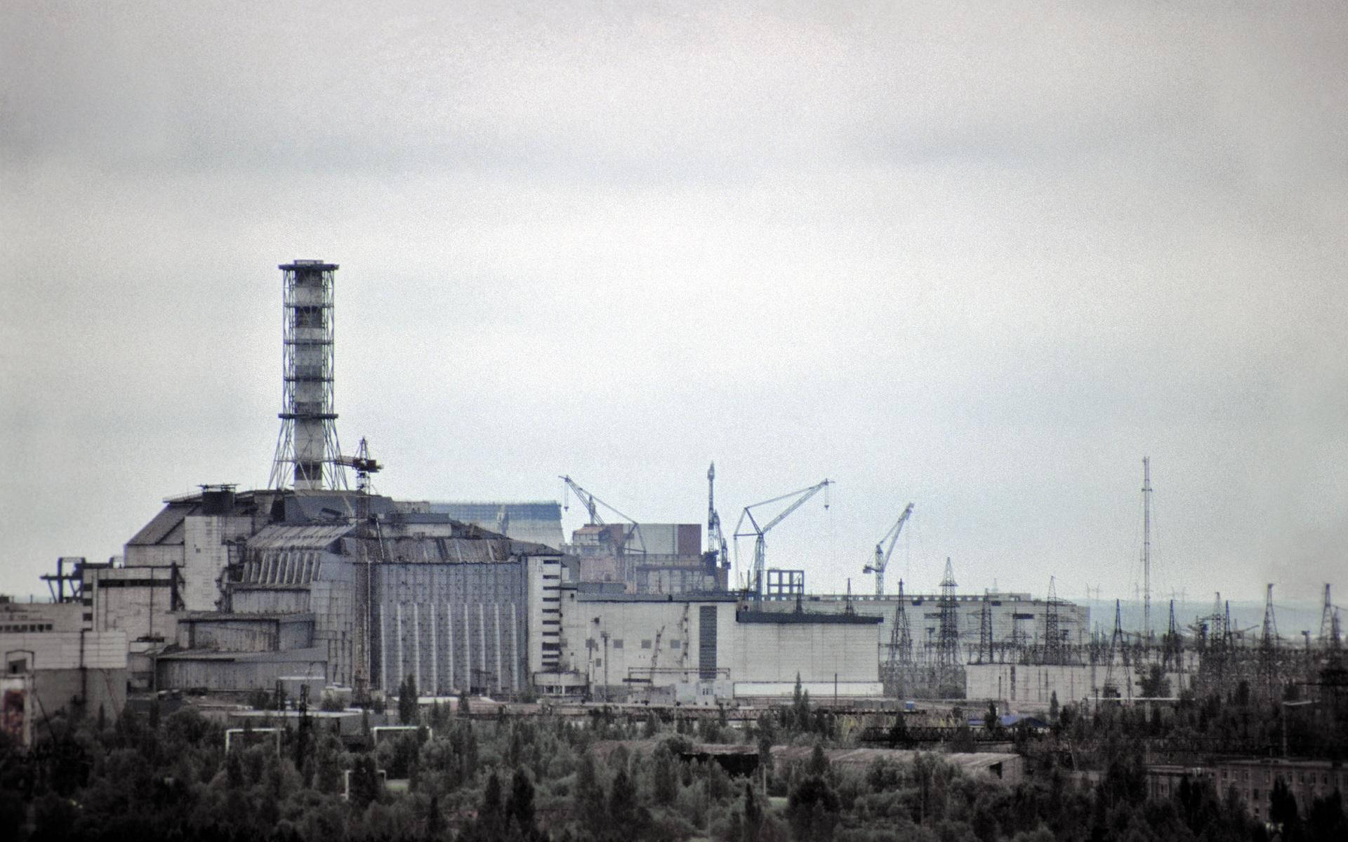 1920x1200 Download Evocative Image of Chernobyl Disaster Aftermath Wallpaper