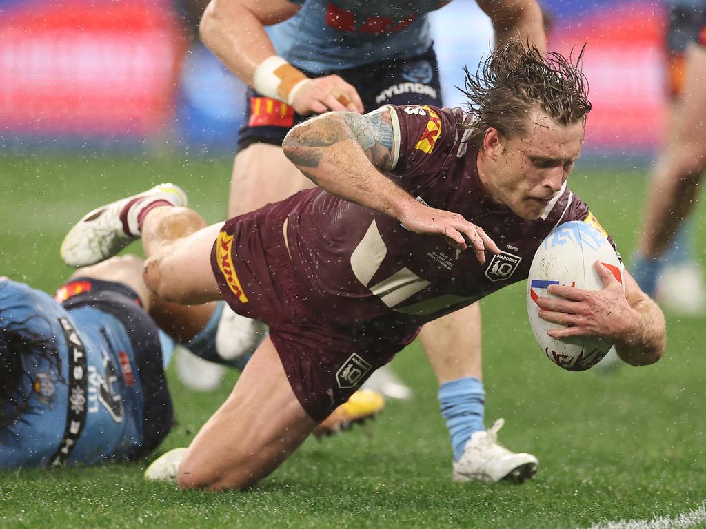 1024x768 Jamie Dwyer, Cameron Munster: Rockhampton greats inspire the Maroons in Origin triumph