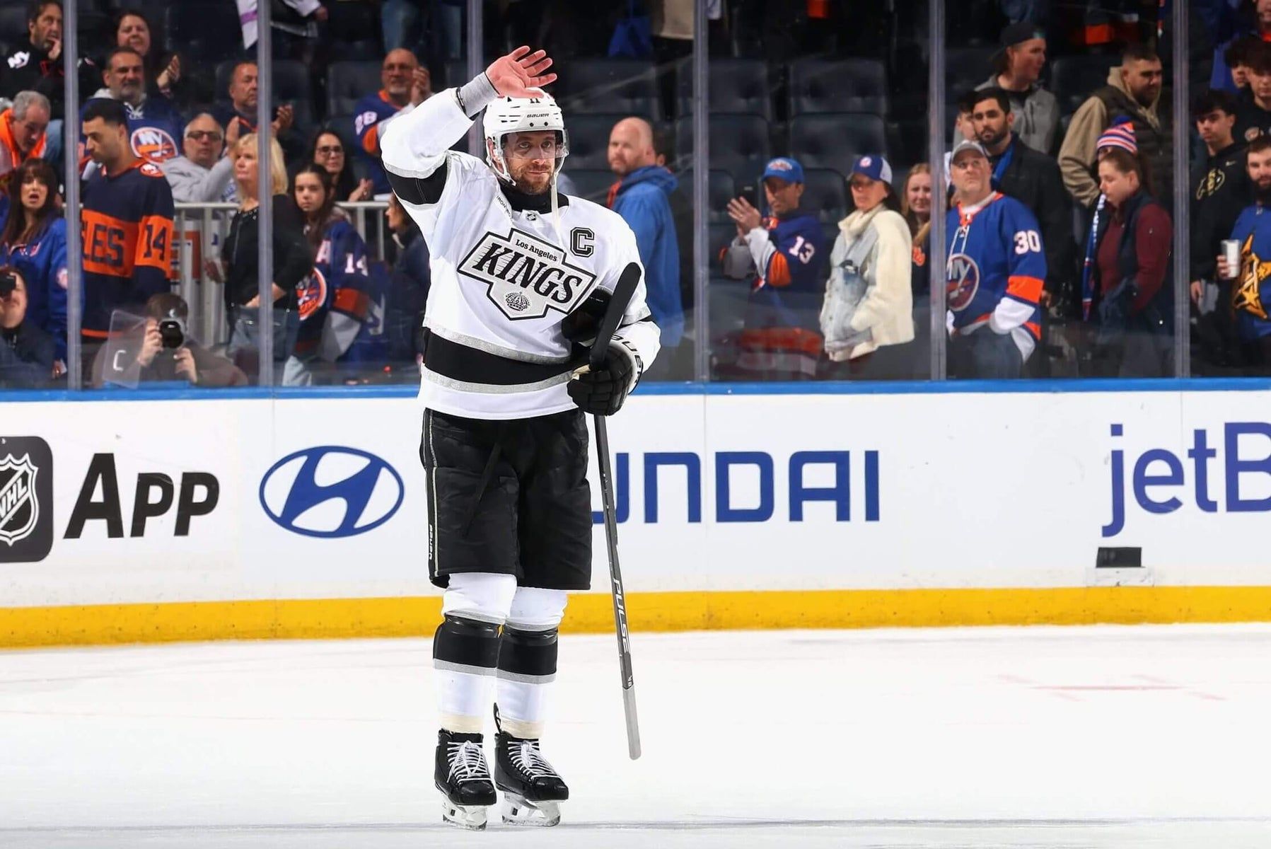 1797x1200 Anže Kopitar Becomes L.A. Kings' All Time Leading Scorer With Two Goals Vs. Devils