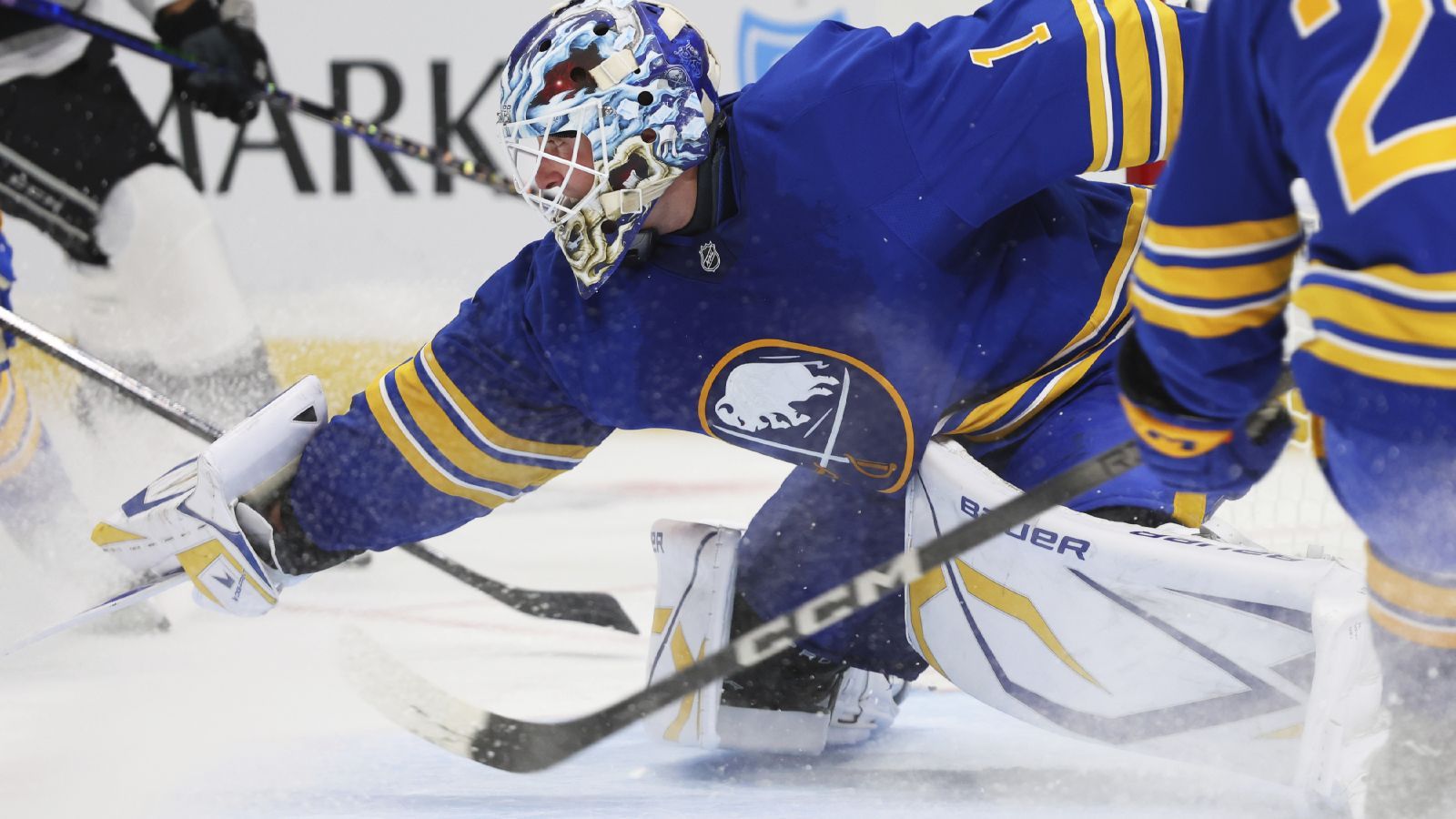 1600x900 Anze Kopitar Scores Natural Third Period Hat Trick To Rally The Kings Over The Sabres