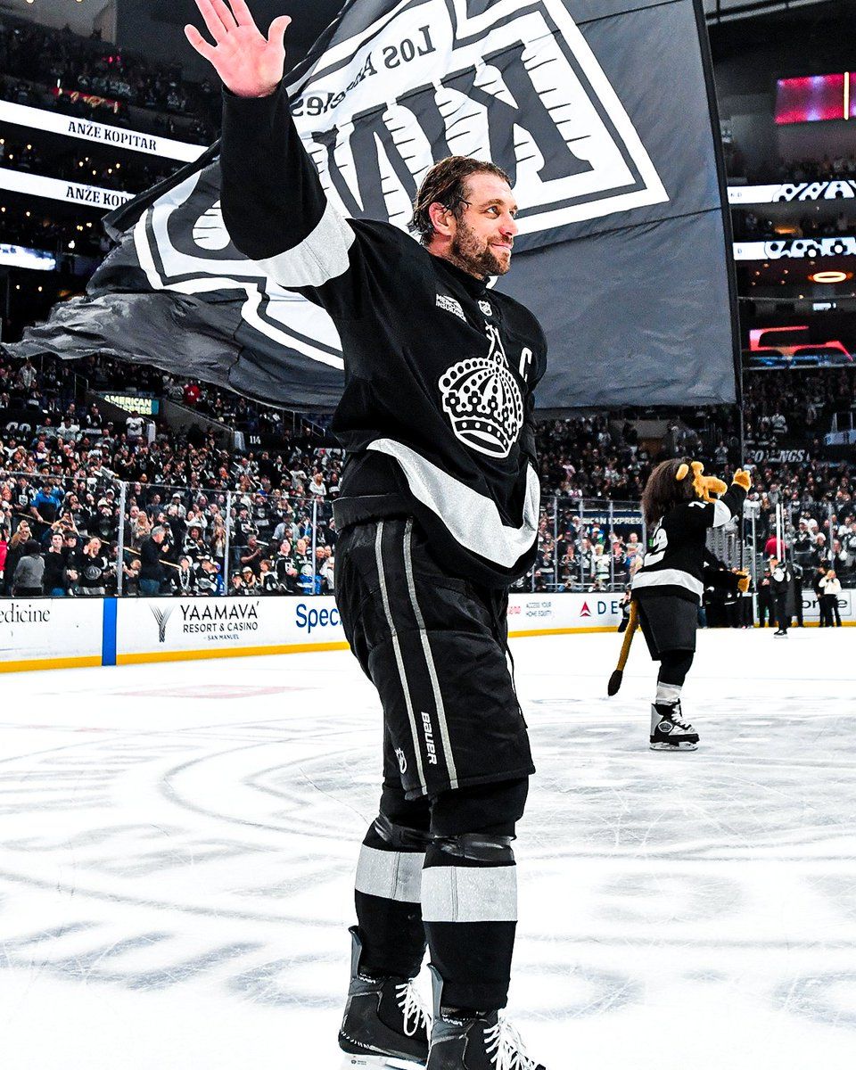 960x1200 In his final NHL season, we get to watch Anze Kopitar compete in the #StanleyCup Playoffs