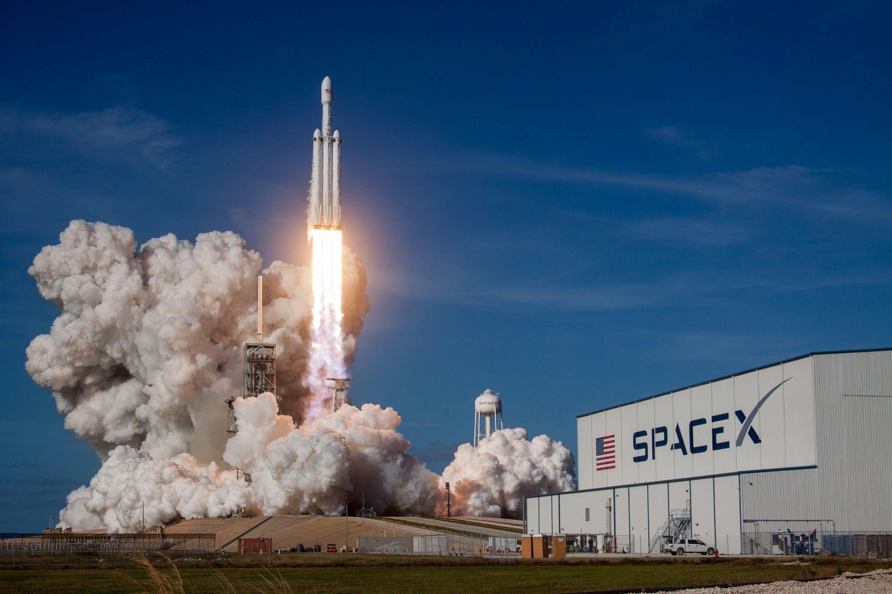 3000x2000 Falcon Heavy Picture. Download Free Image
