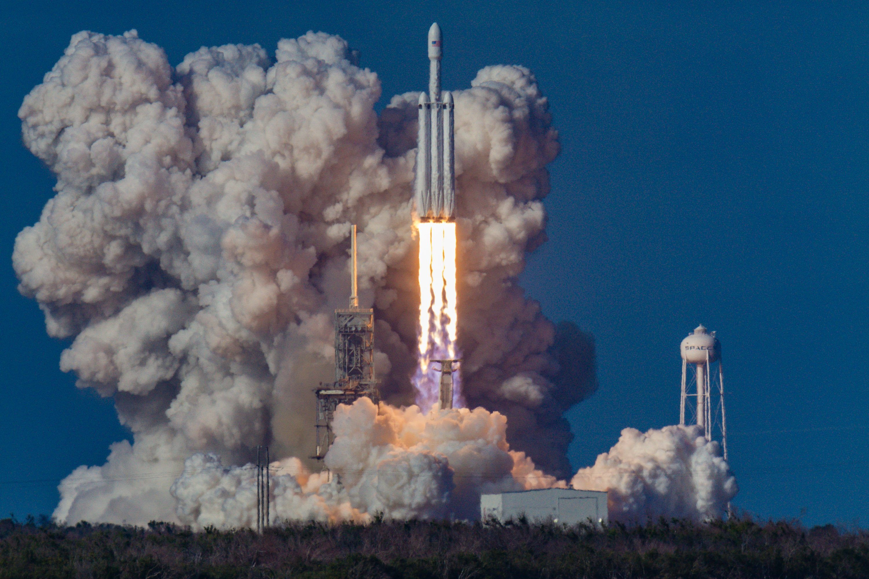 3000x2000 Falcon Heavy Picture. Download Free Image