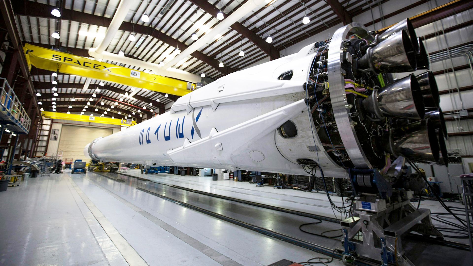 1920x1080 SpaceX Falcon 9 at the integration facility
