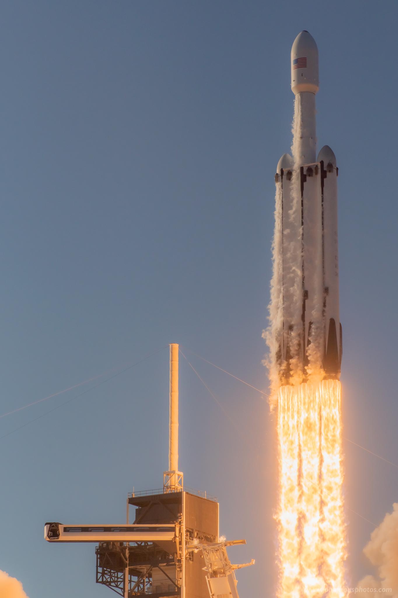1365x2048 Closeup View I Captured Of The Recent SpaceX Falcon Heavy Launch Of Arabsat 6A