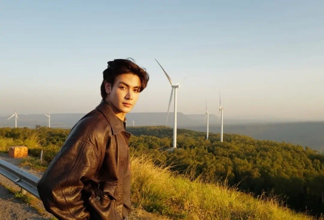 1080x734 Who Is Joong Archen Dating? His Rumoured Girlfriends and Past Relationships